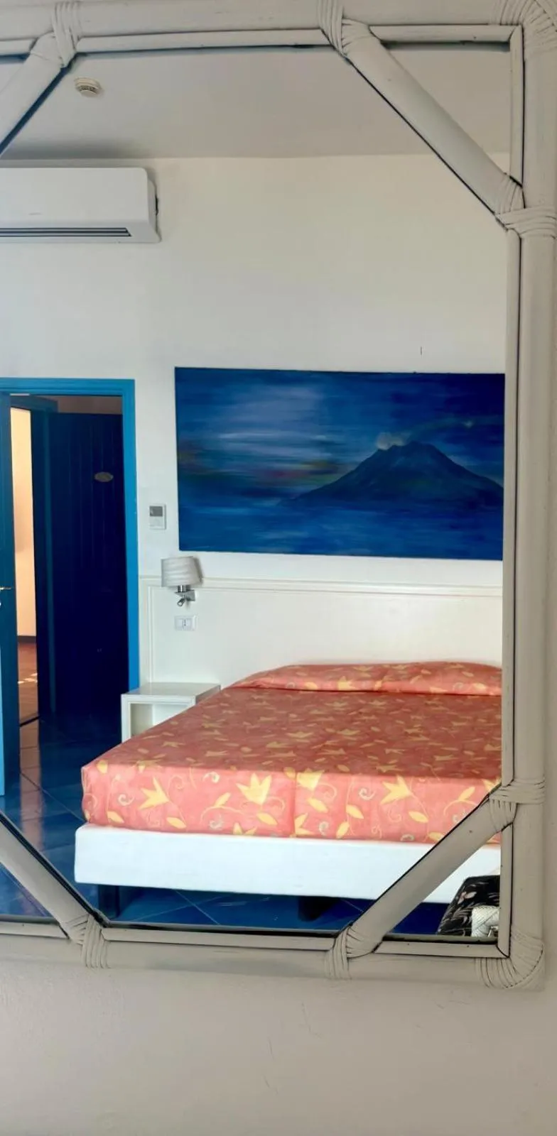 Decorative detail, Bed in La Sirenetta Park Hotel