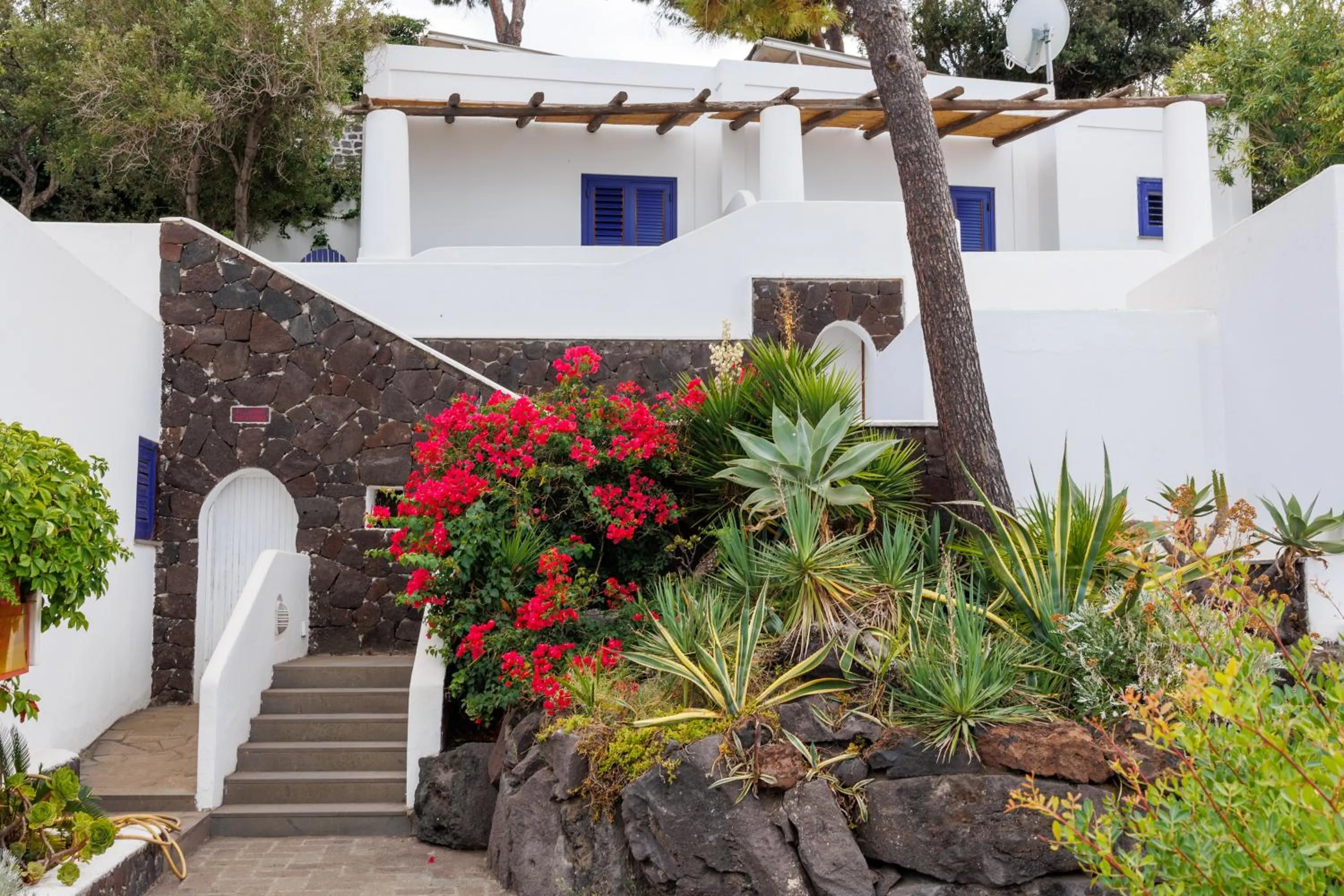 Property building in La Sirenetta Park Hotel