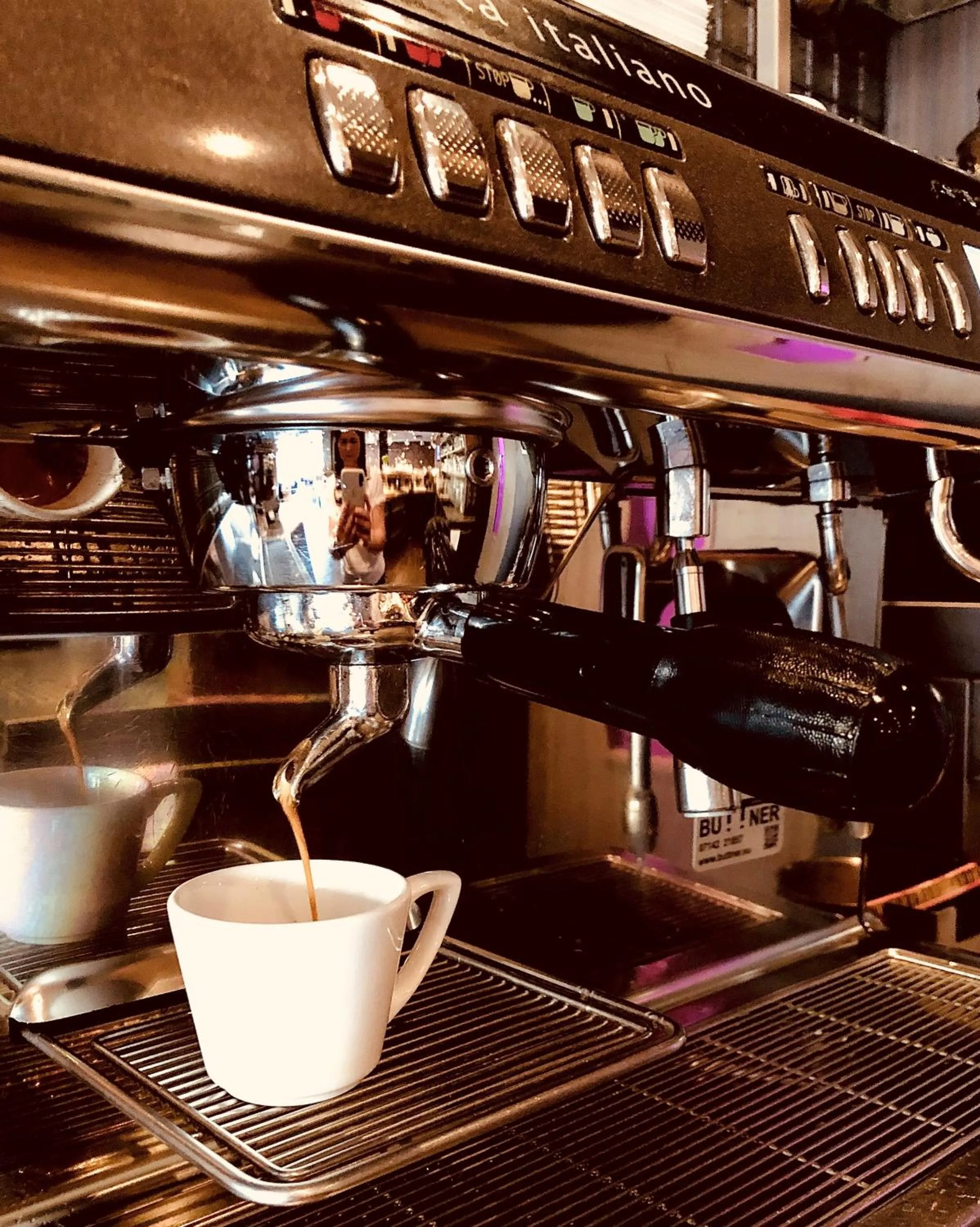 Hotel TraumRaum - "SELF CHECK IN"