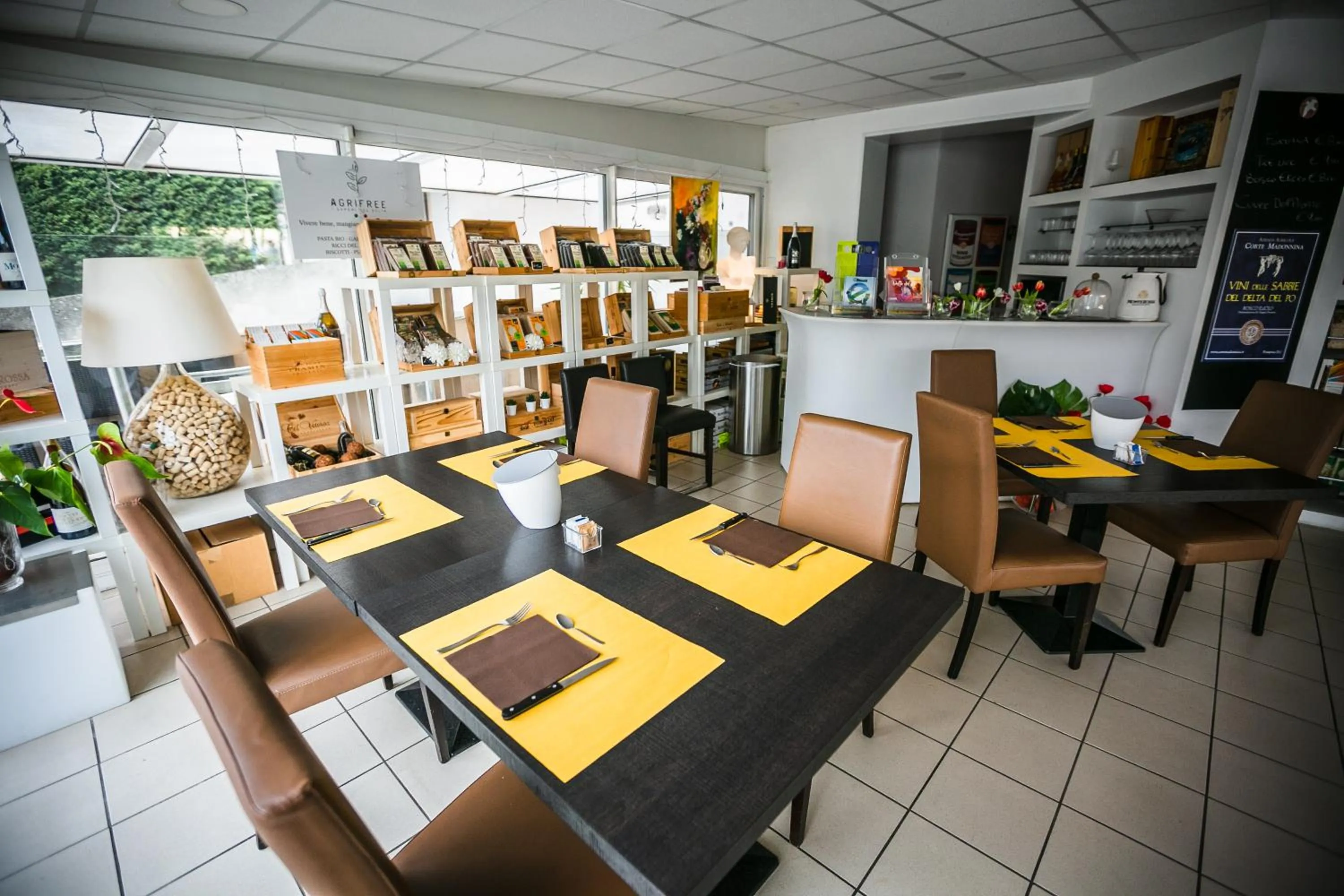 Restaurant/places to eat in Albergo Italia