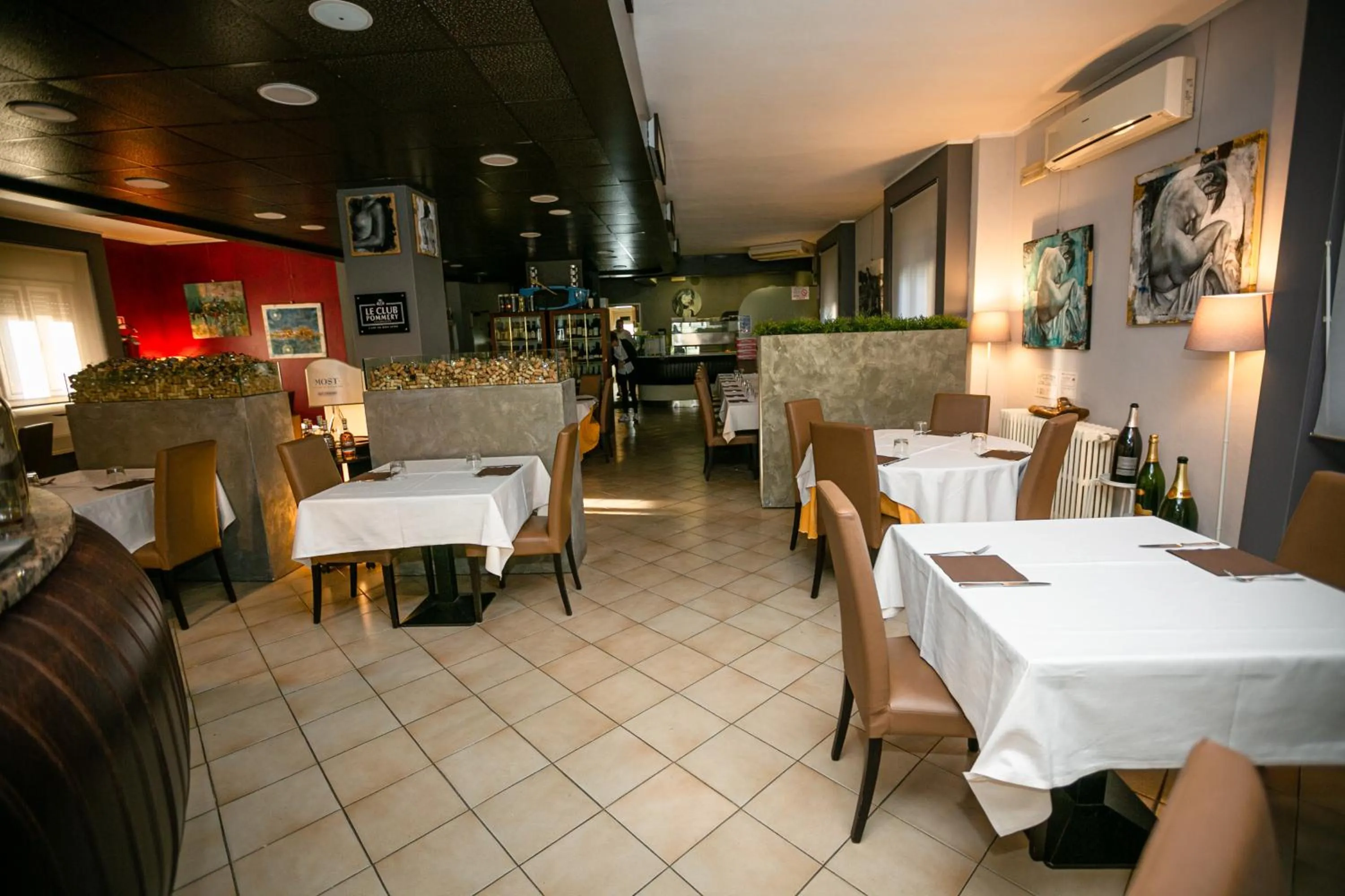 Restaurant/places to eat in Albergo Italia