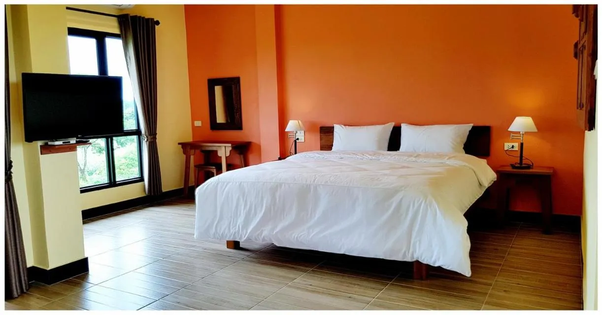 Bed in Baan Sakuna Hotel