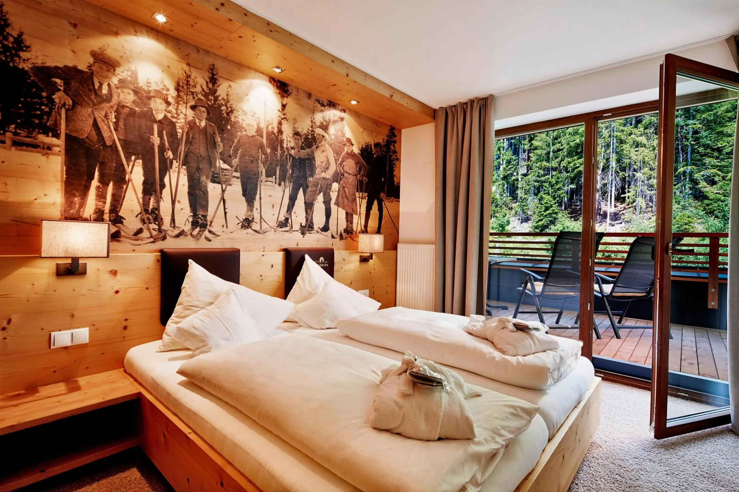 Bedroom, Bed in Naturhotel Die Waldruhe GmbH