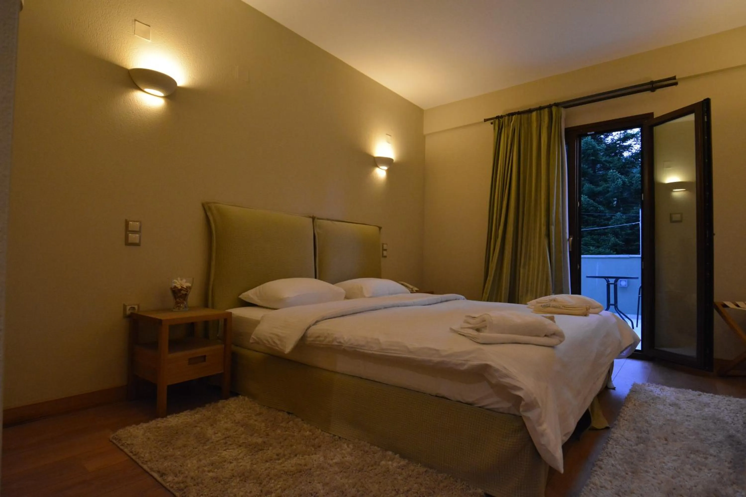 Photo of the whole room, Bed in Anavasi Mountain Resort