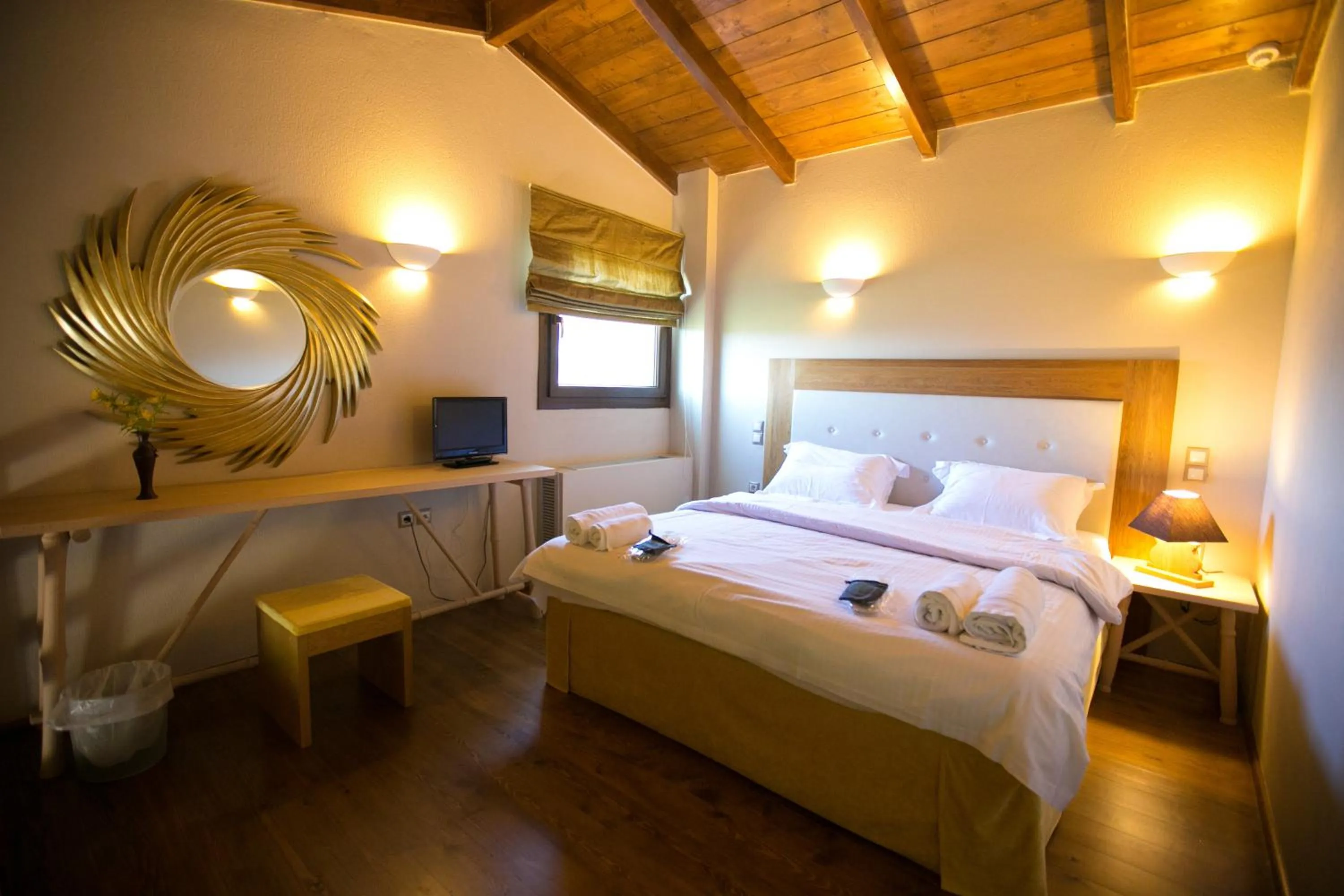 Day, Bed in Anavasi Mountain Resort