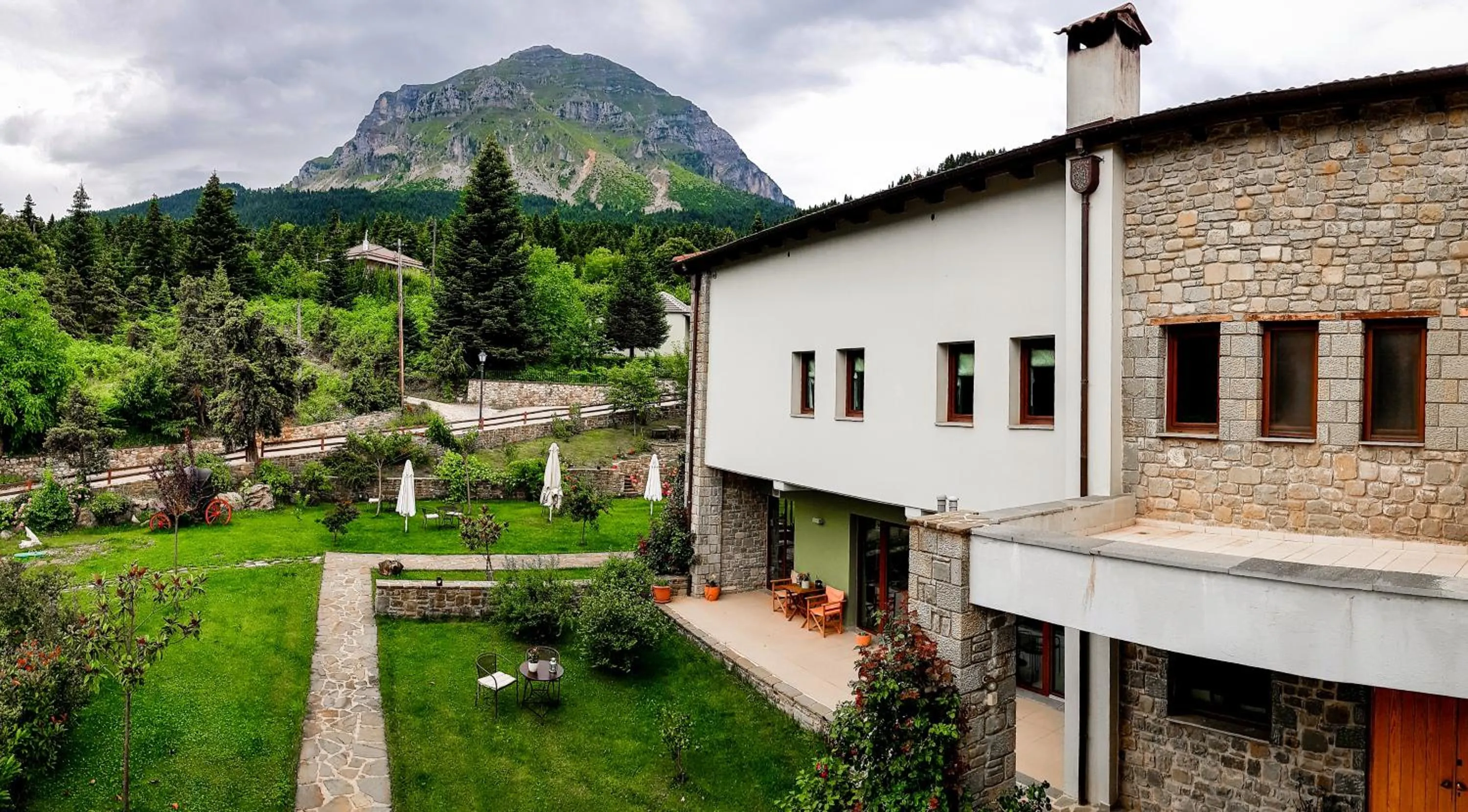 Garden view in Anavasi Mountain Resort