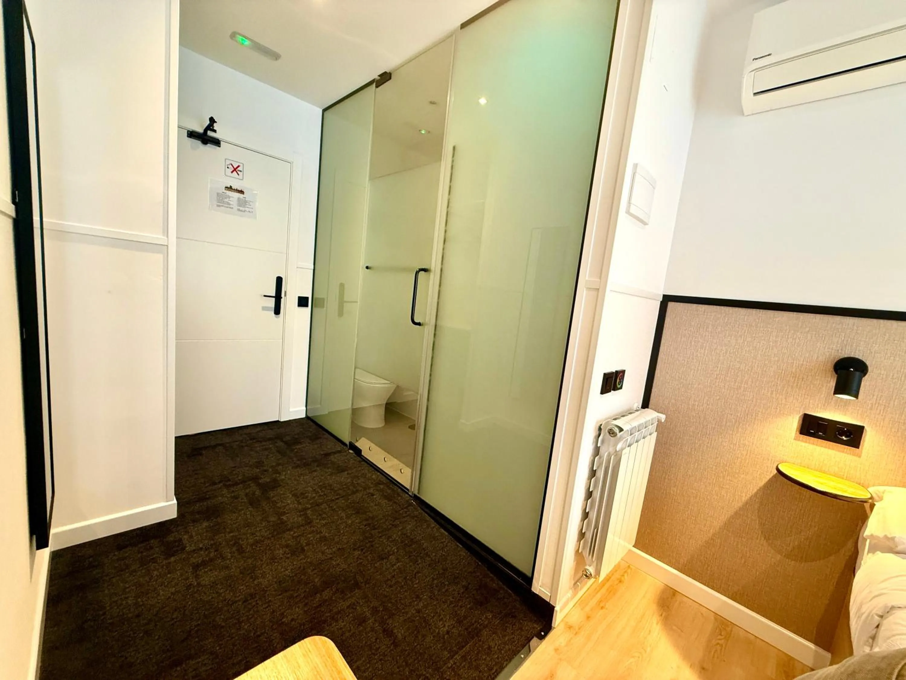 Bathroom in Mucho Madrid