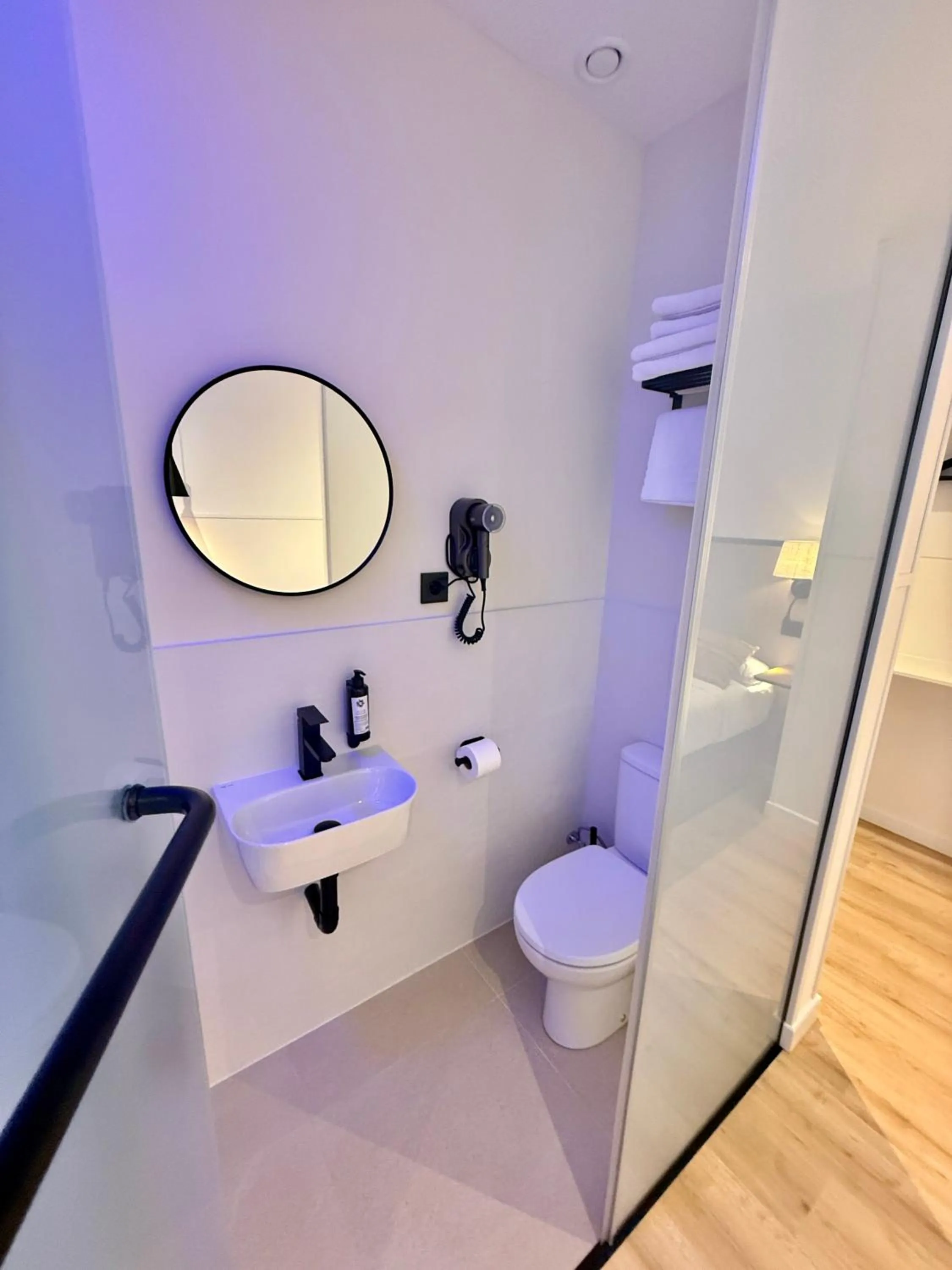 Bathroom in Mucho Madrid