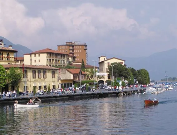 Neighbourhood in La Contrada