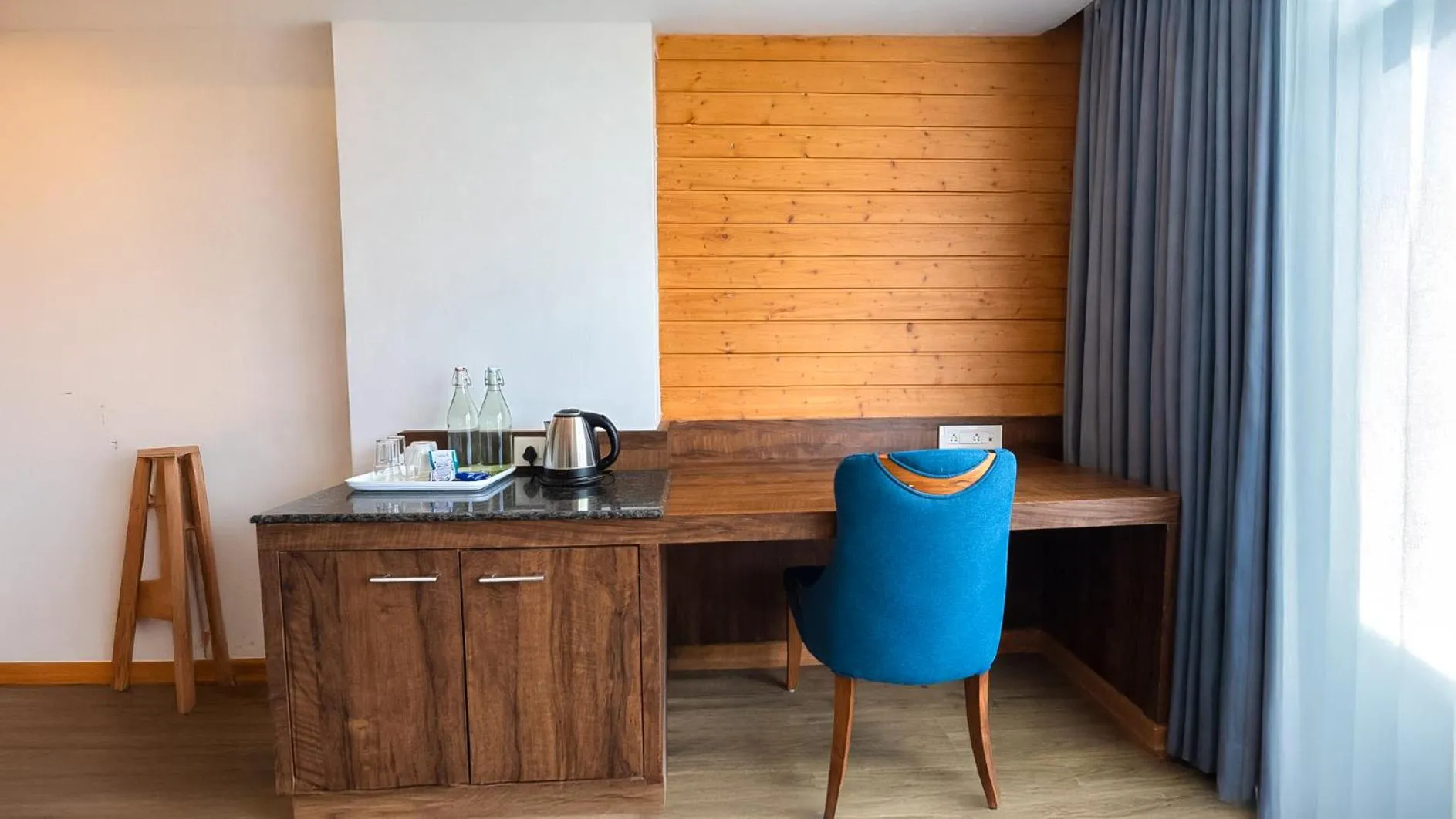 Bedroom in Yashshree Sanderling Mall Road