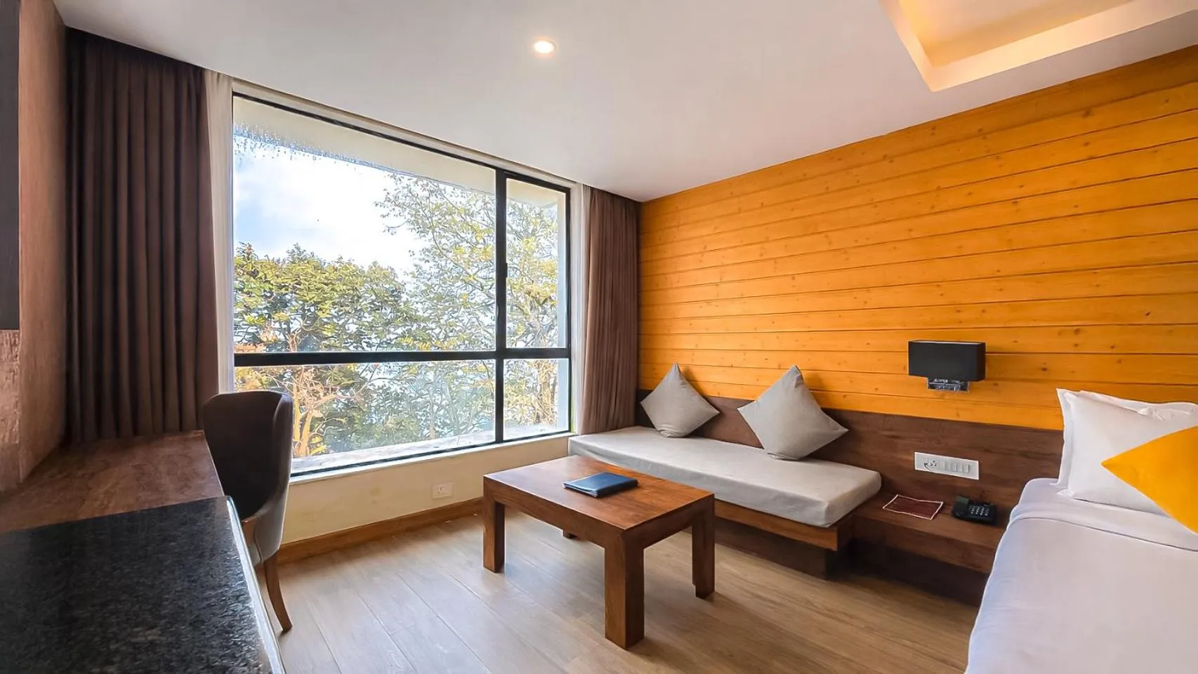 Bedroom, Bed in Yashshree Sanderling Mall Road