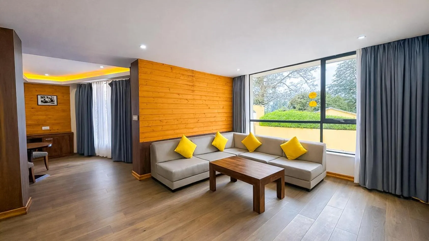 Living room in Yashshree Sanderling Mall Road