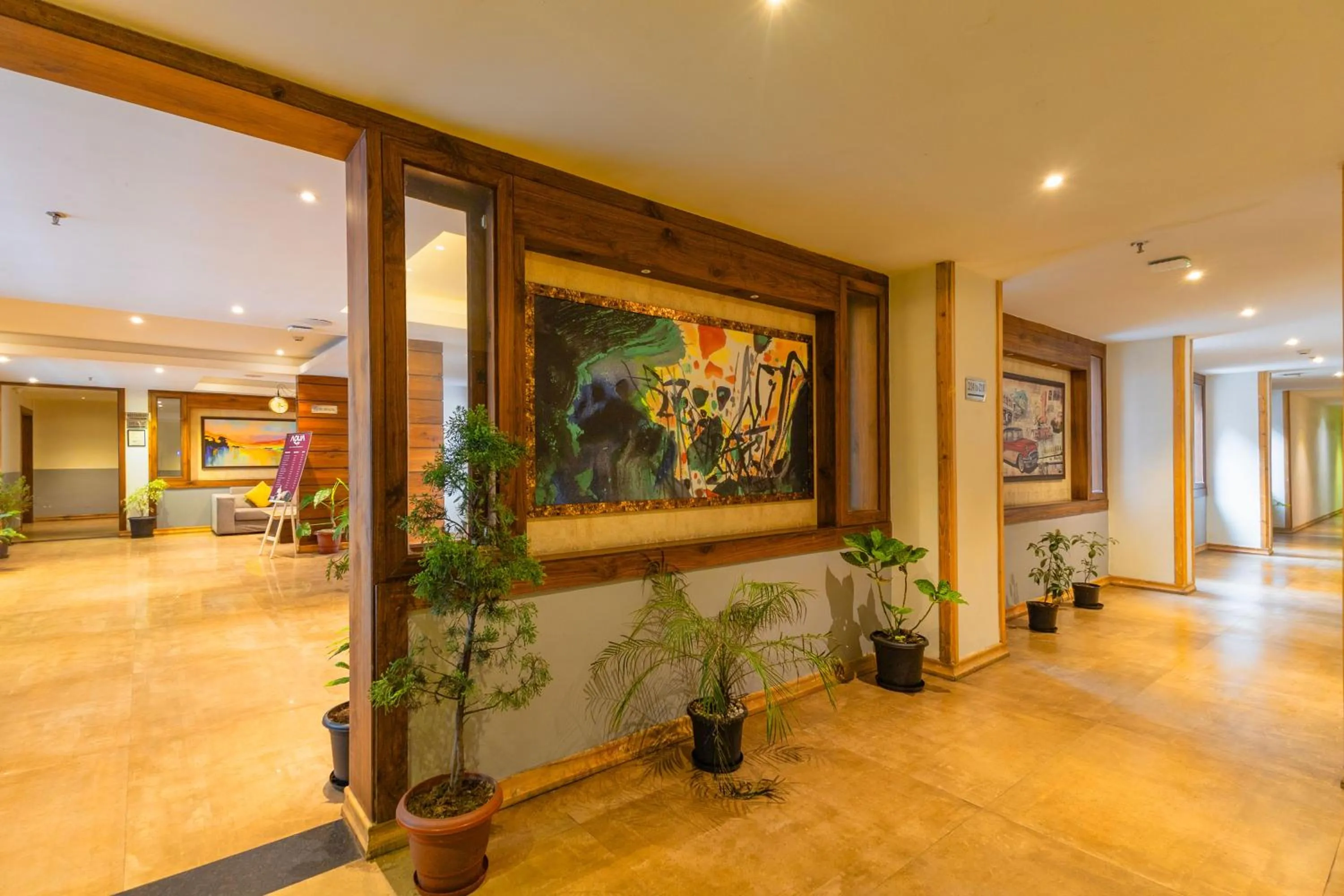 Lobby or reception in Yashshree Sanderling Mall Road