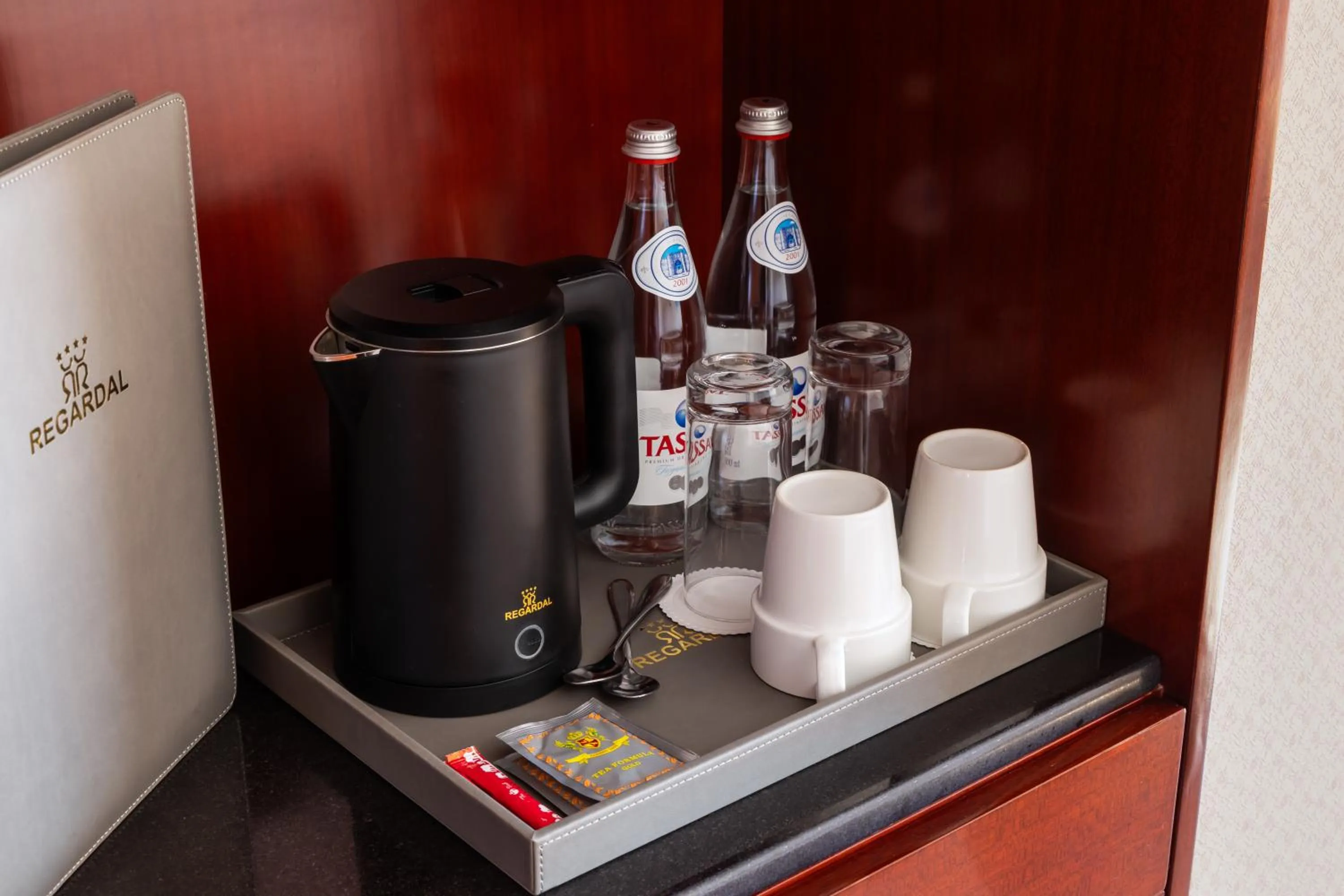 Coffee/tea facilities in Regardal Hotel