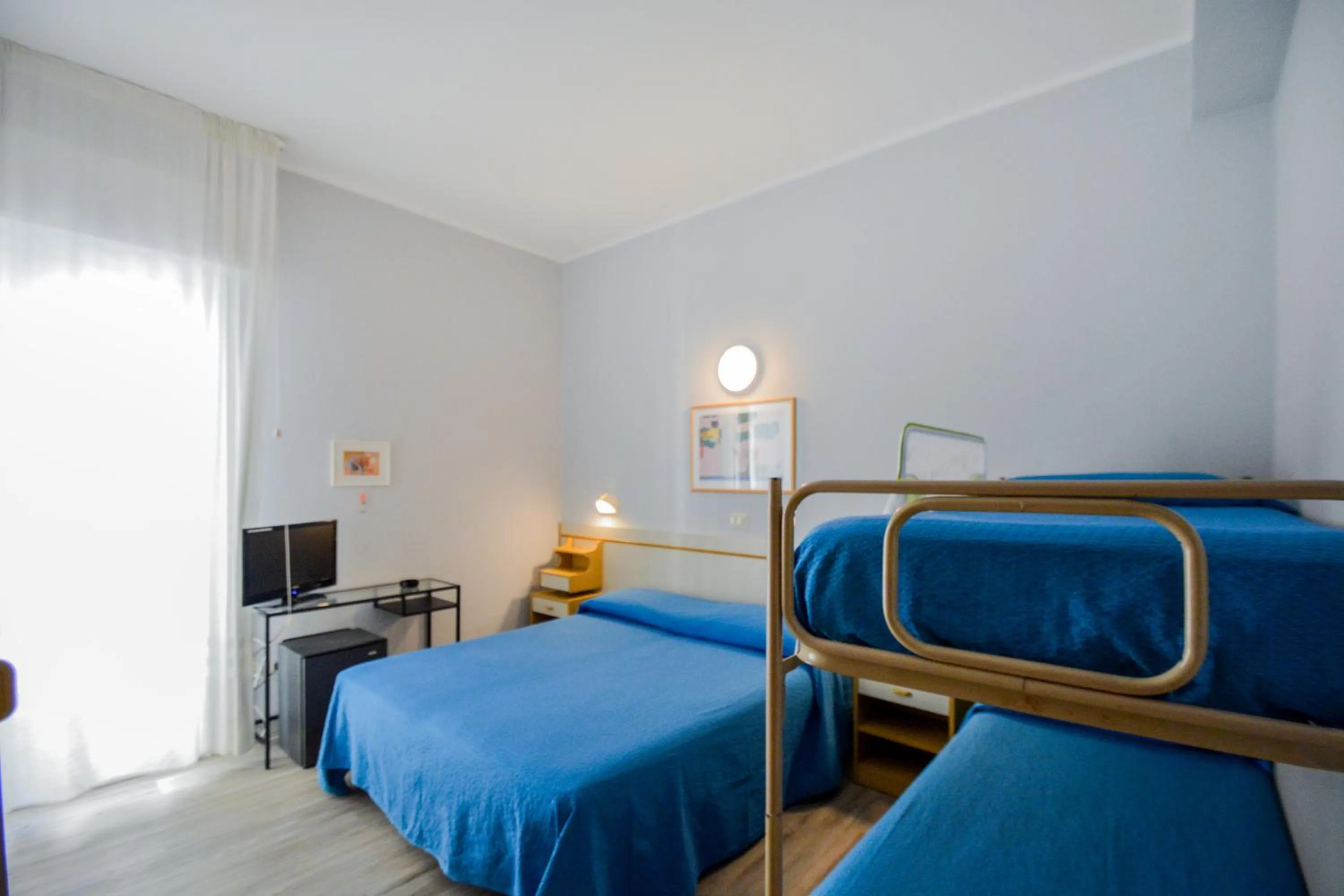 bunk bed, Bed in Hotel Mirabella