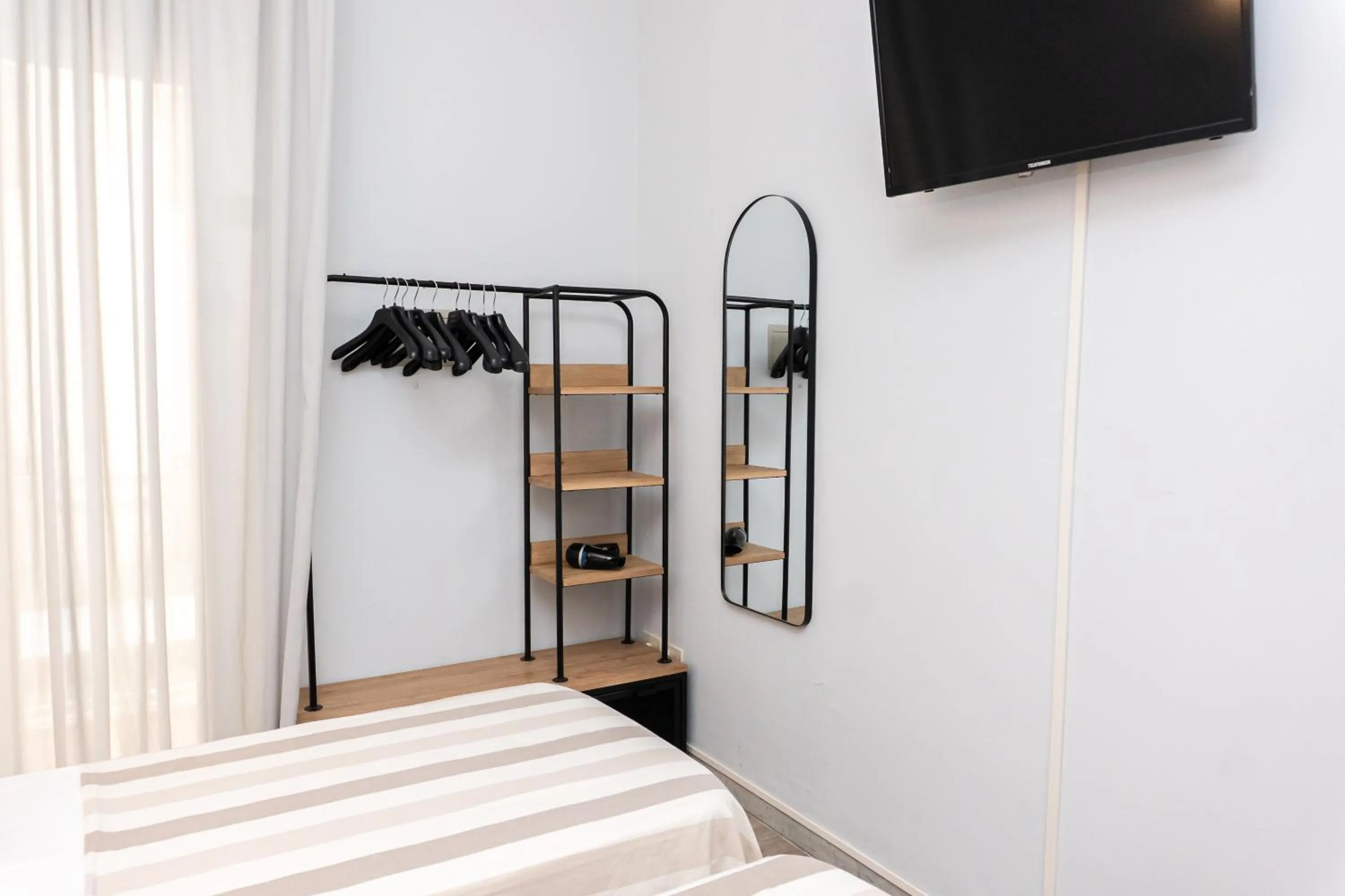 Photo of the whole room, Bed in Hotel Mirabella