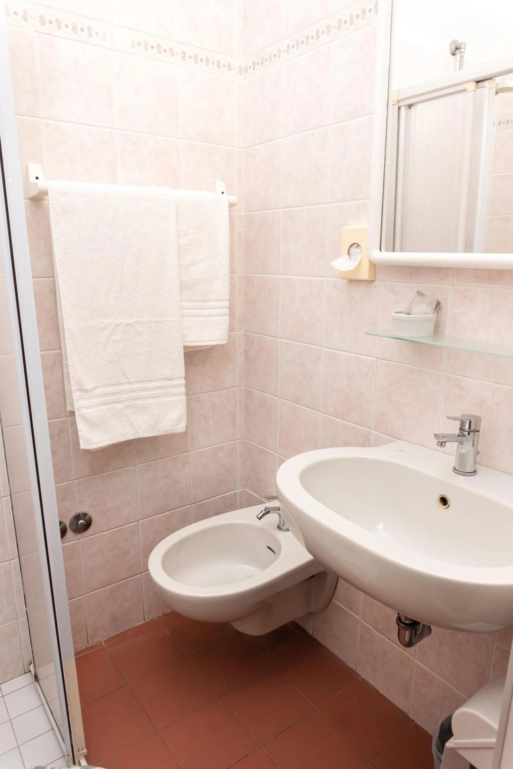 Bathroom in Hotel Mirabella