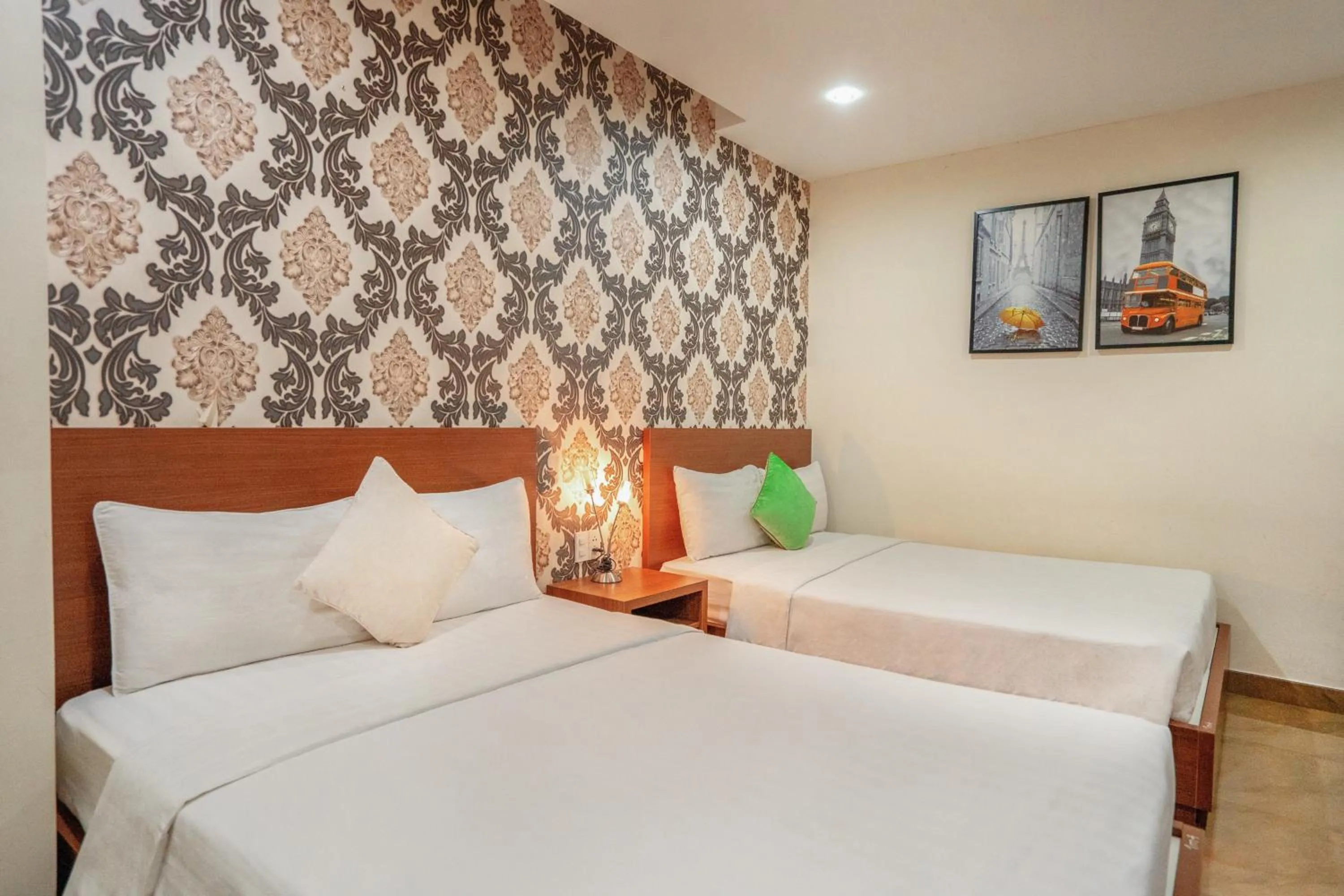 Bed in C'Lavie Hotel - Saigon Airport Hotel