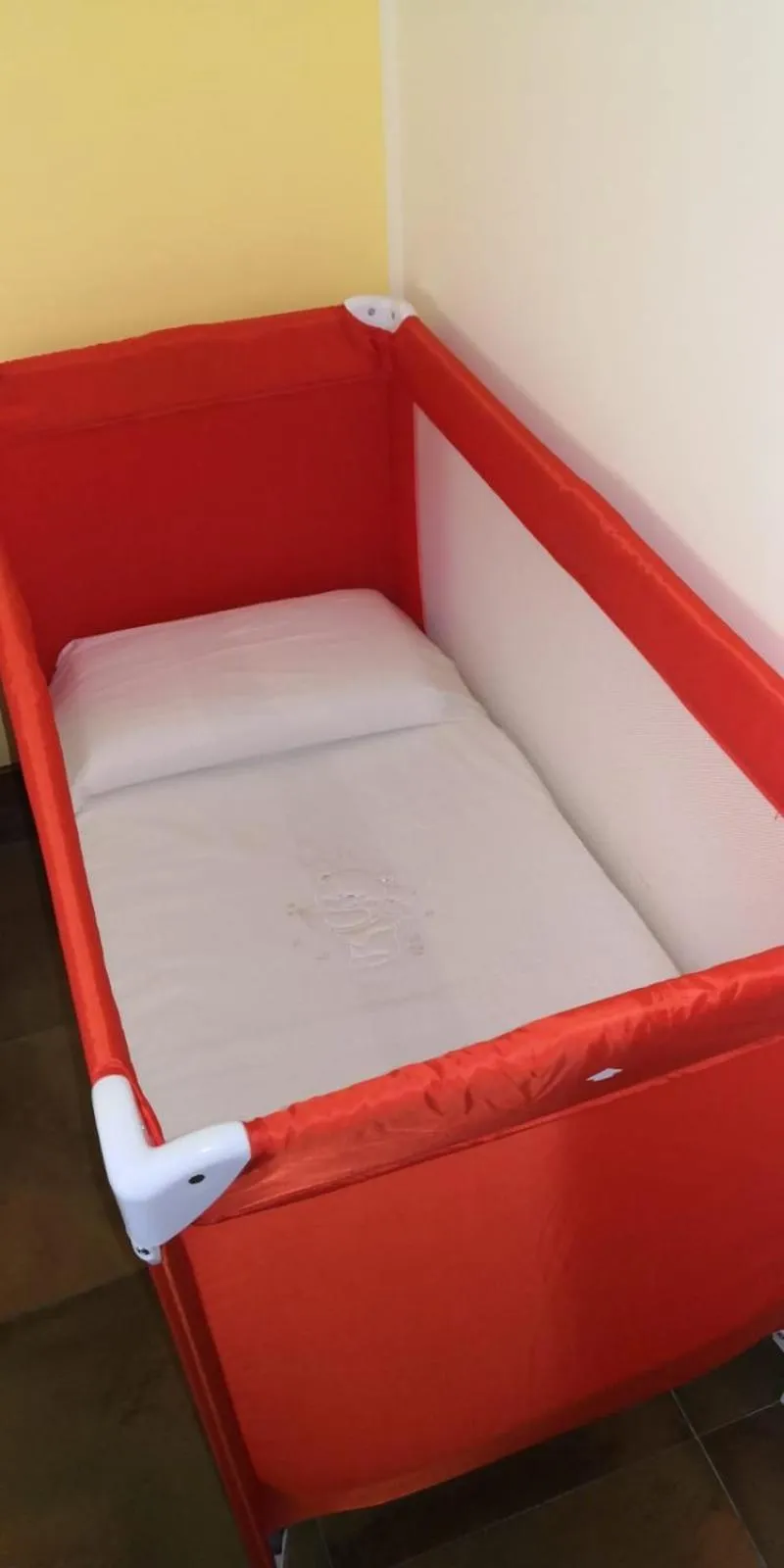 Bed in Policlinico Happy Home