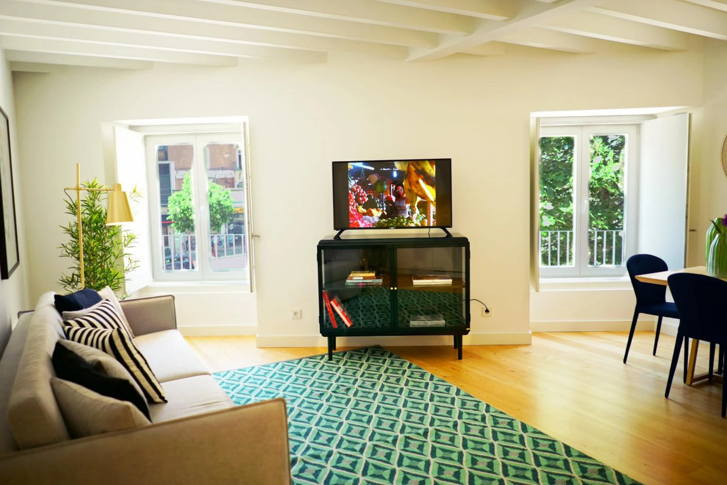 TV and multimedia in Casas da Baixa - Vila Intendente