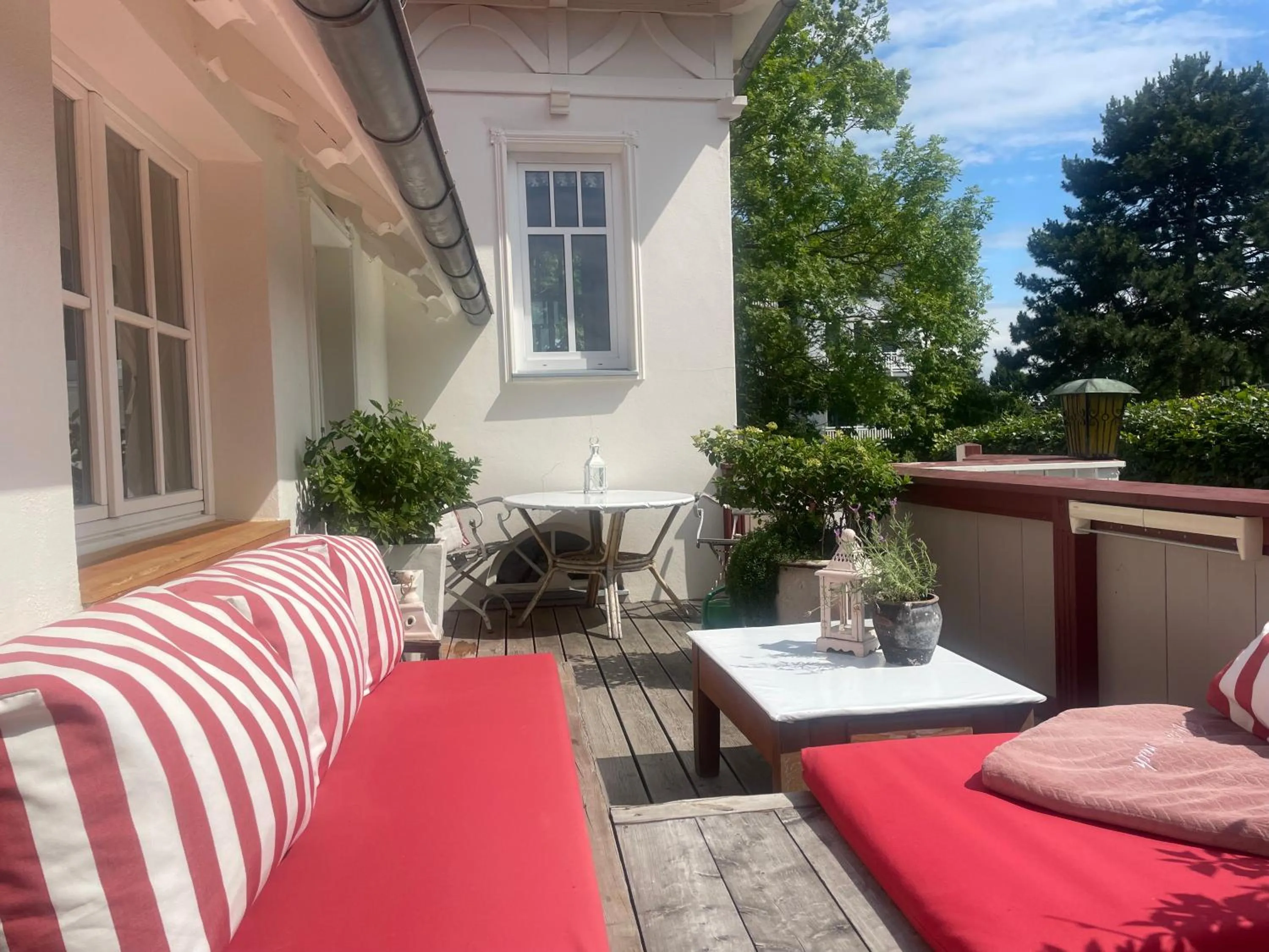 Balcony/Terrace in Weißt Du noch - Gästehäuser & Suiten