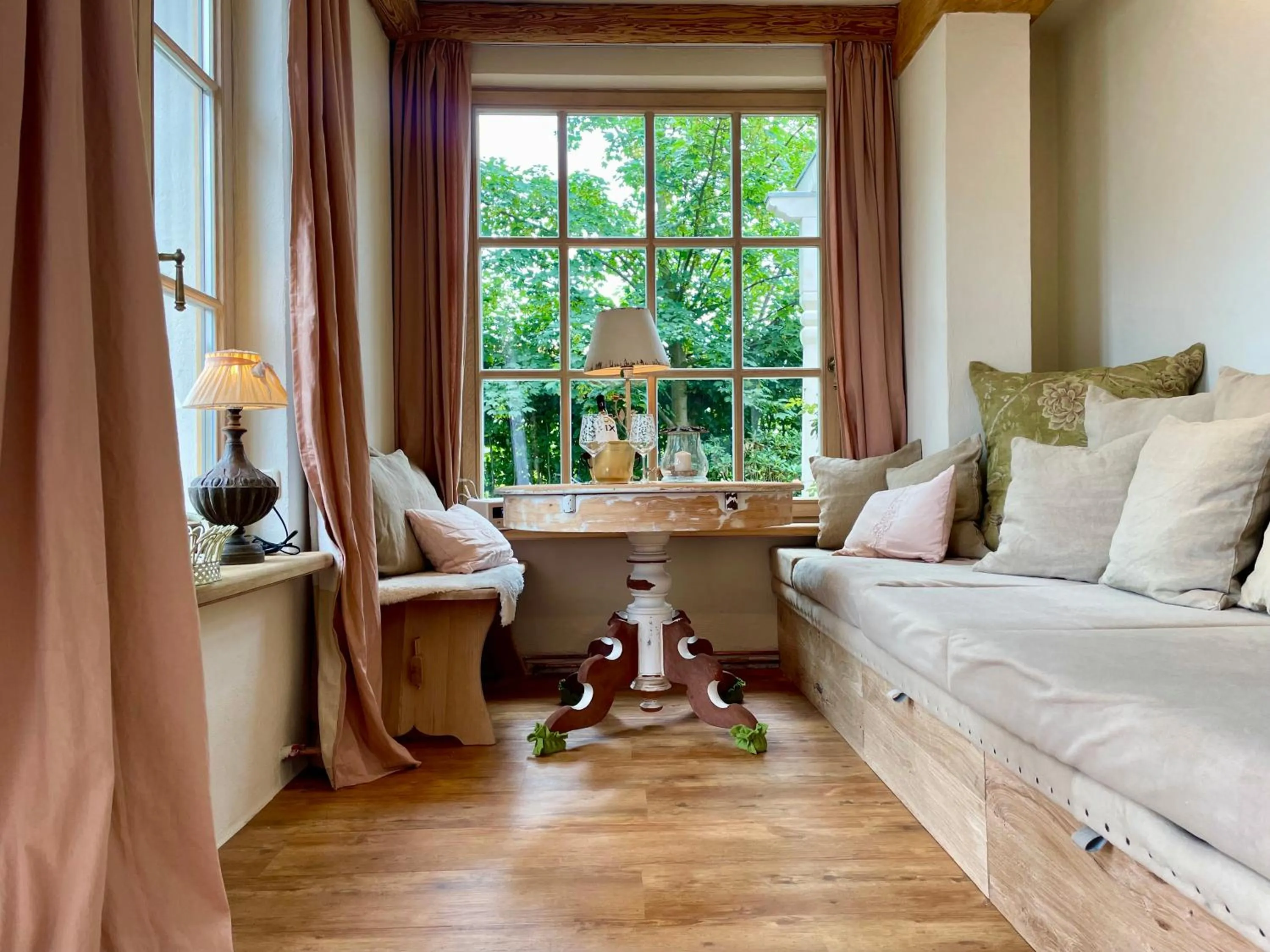 Living room in Weißt Du noch - Gästehäuser & Suiten