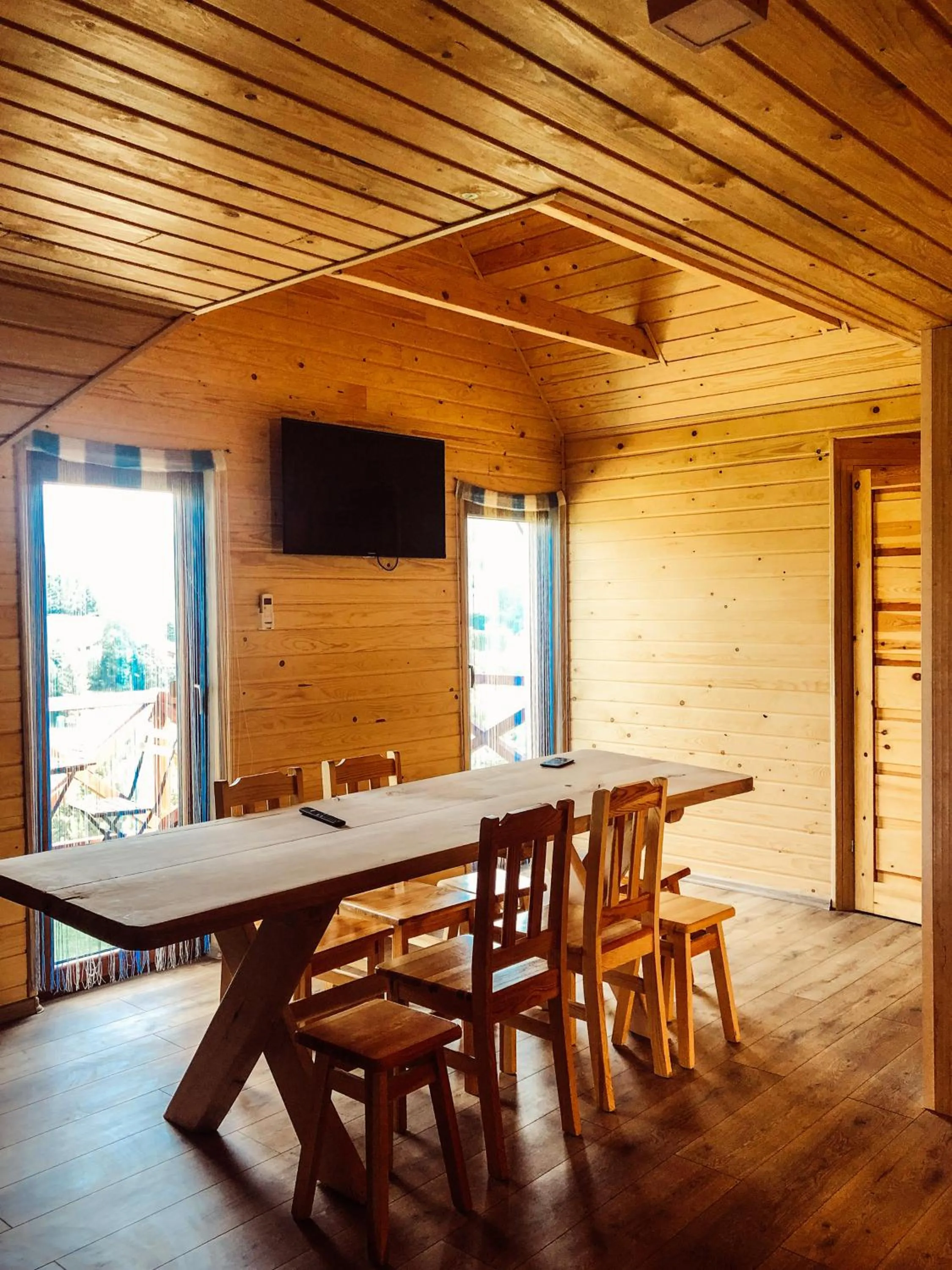 Communal lounge/ TV room in Wataha Zawóz