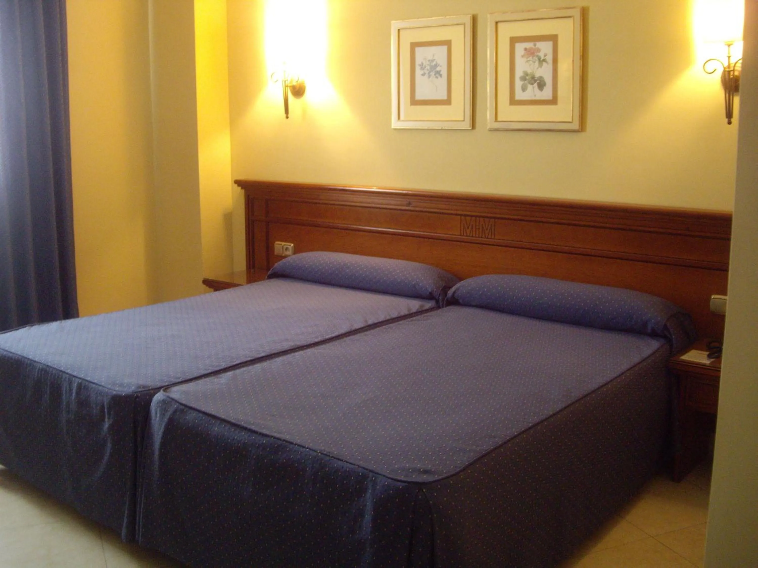 Photo of the whole room, Bed in Hotel Manolo Mayo