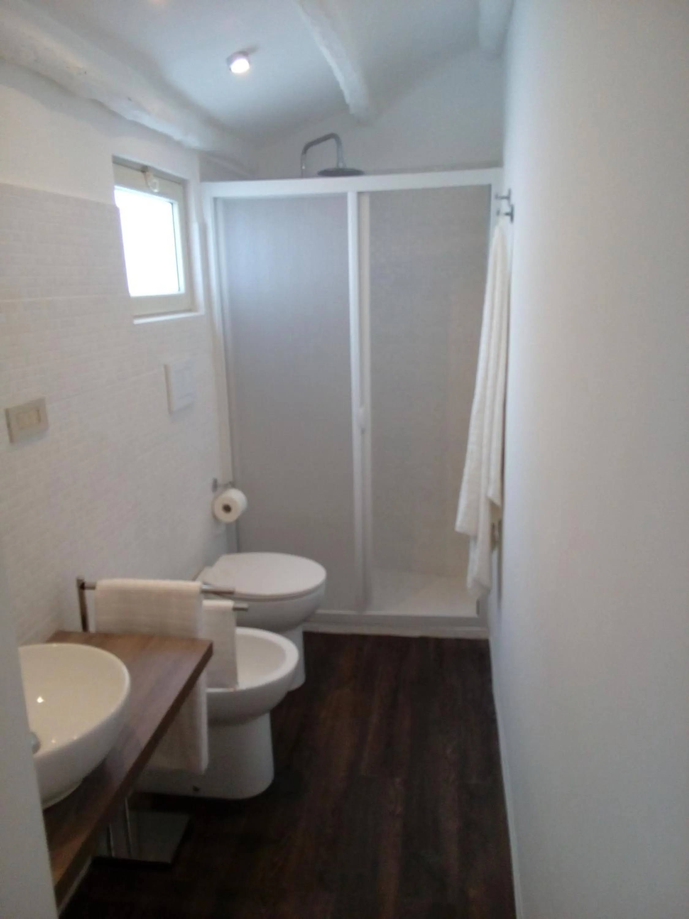 Bathroom in Agrodolce