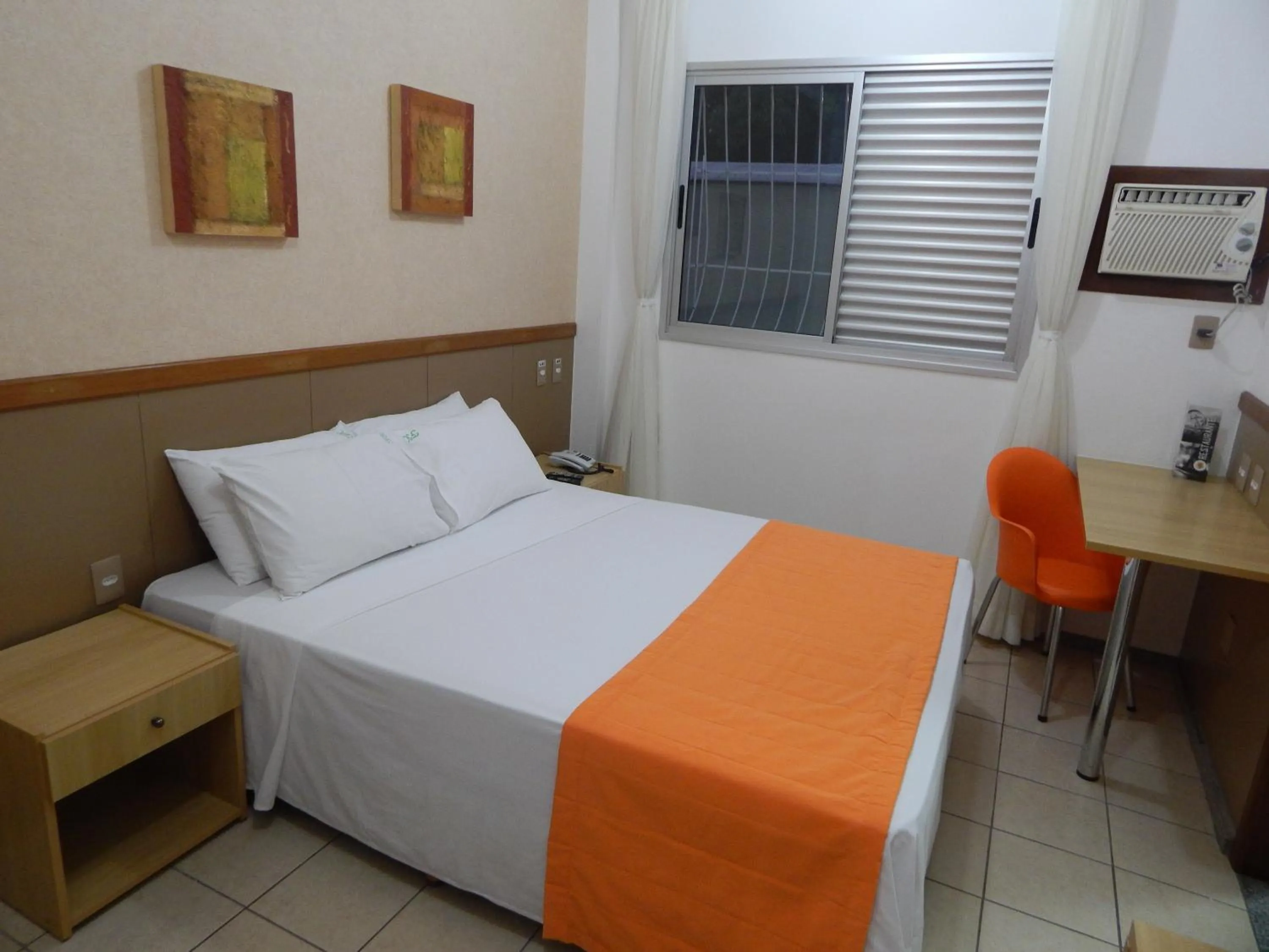 Photo of the whole room, Bed in Frimas Hotel