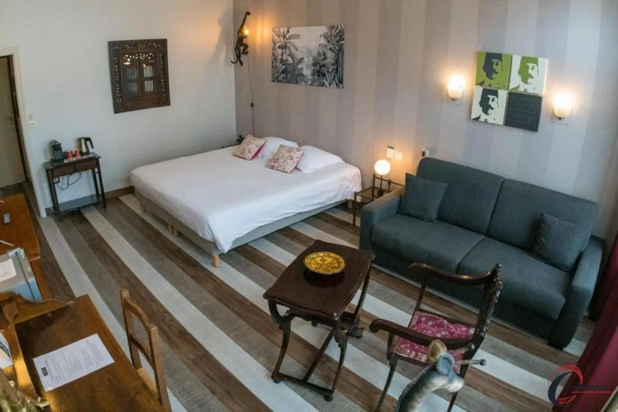 Bed in The Originals Boutique, Hôtel Roca-Fortis, Rochefort