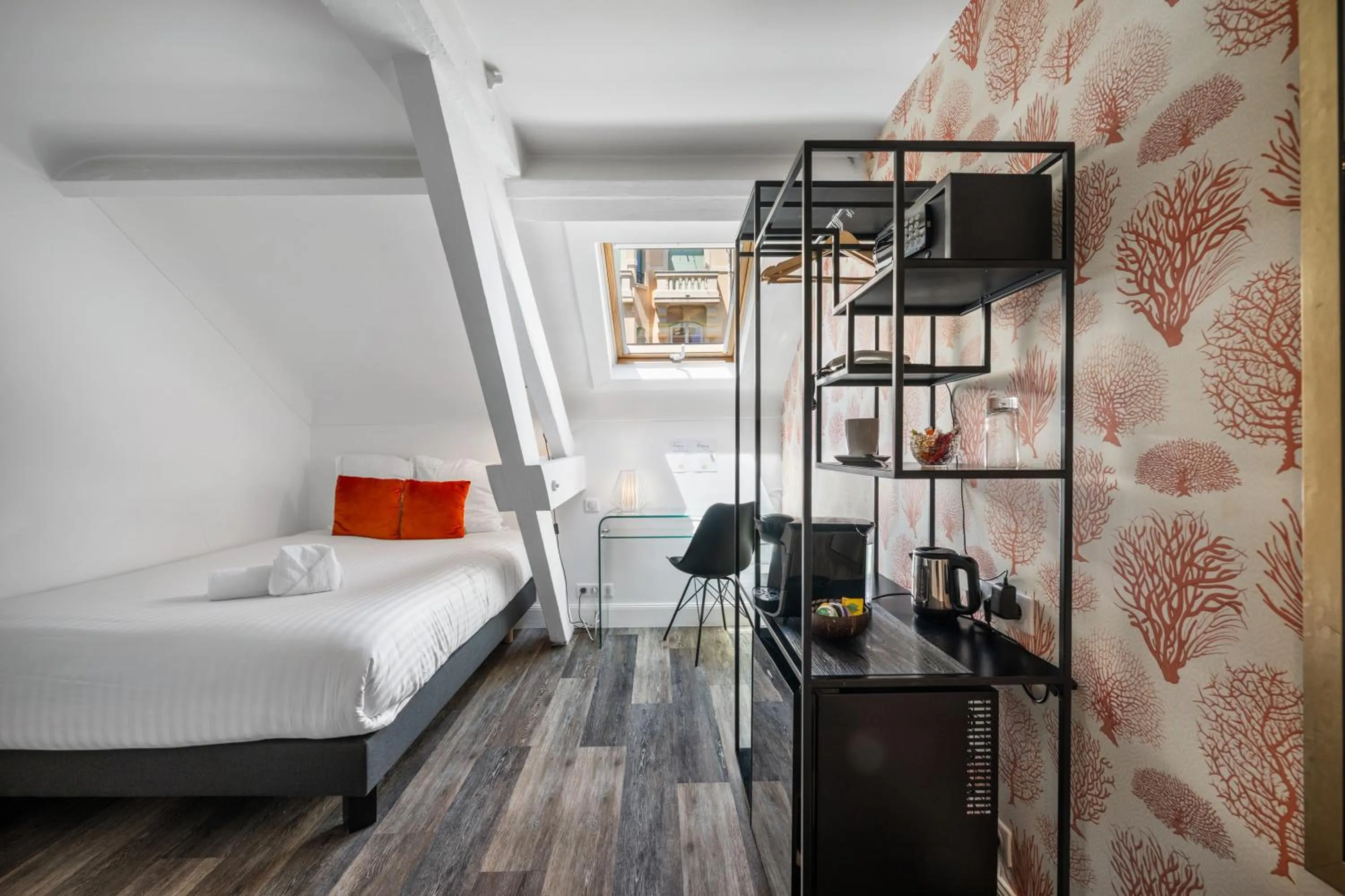 Bedroom, Bed in Arome Hôtel