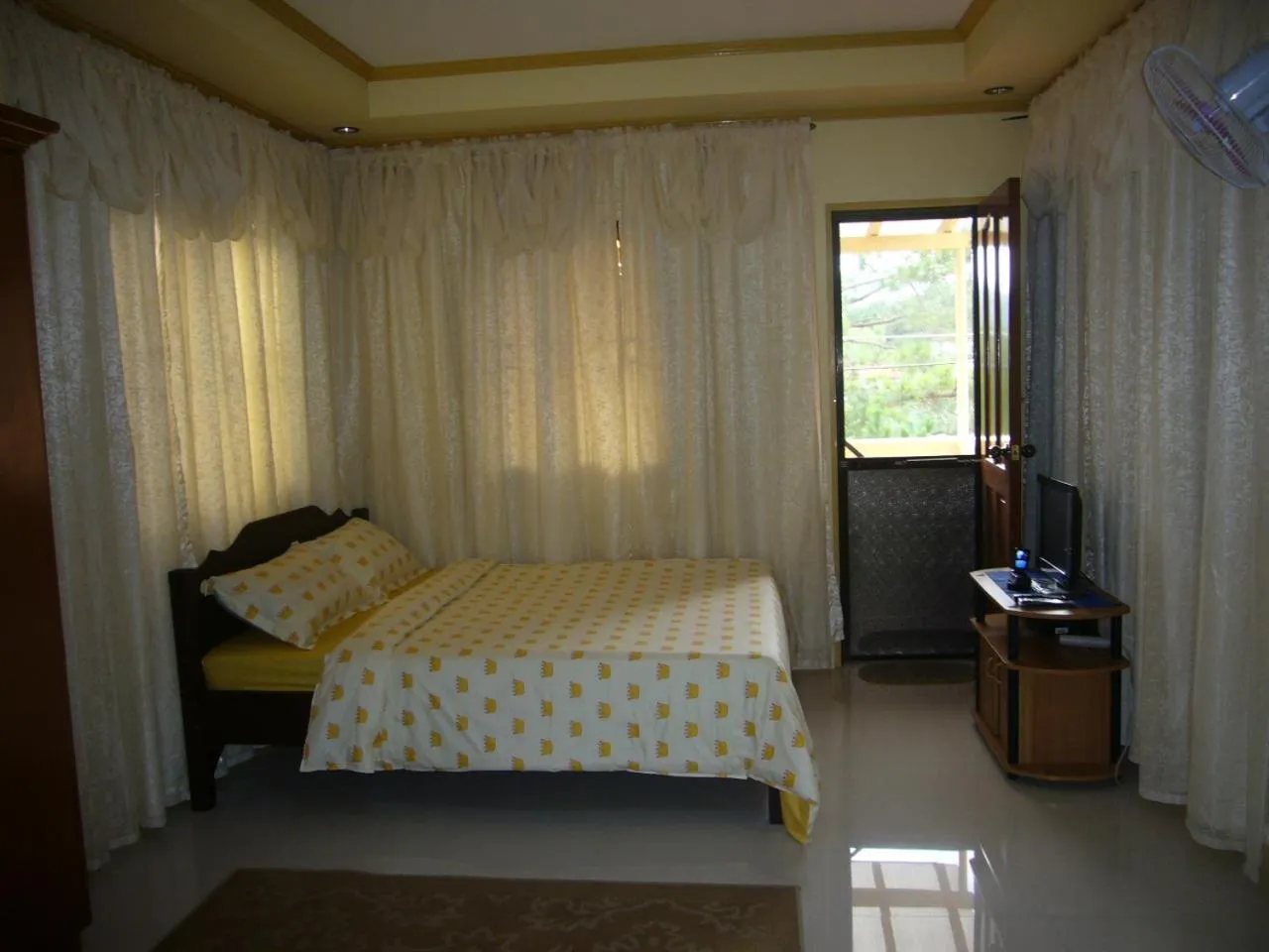 Bed in Mary Chiang Baguio Transient House