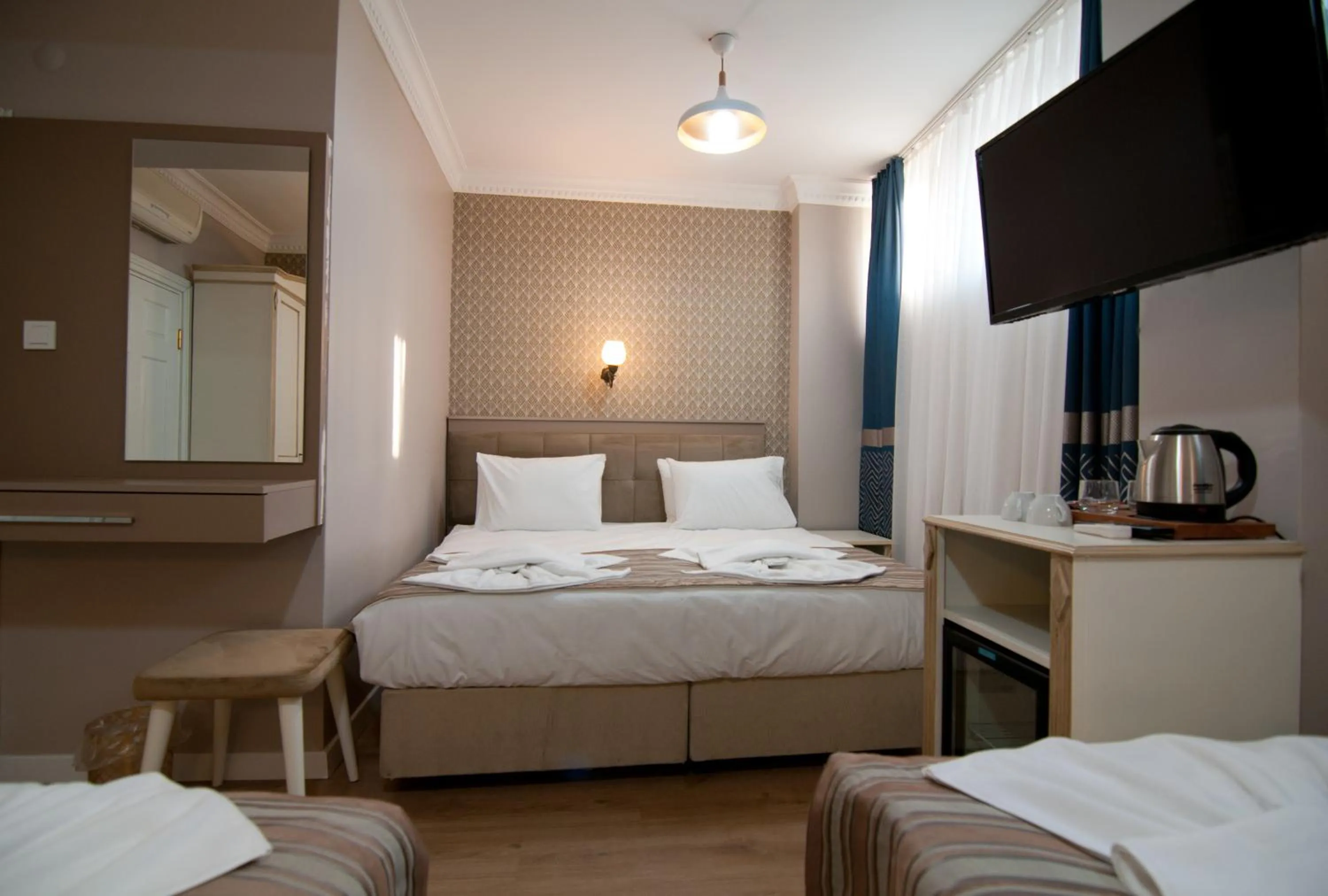 Bed in Mevlana Hotel