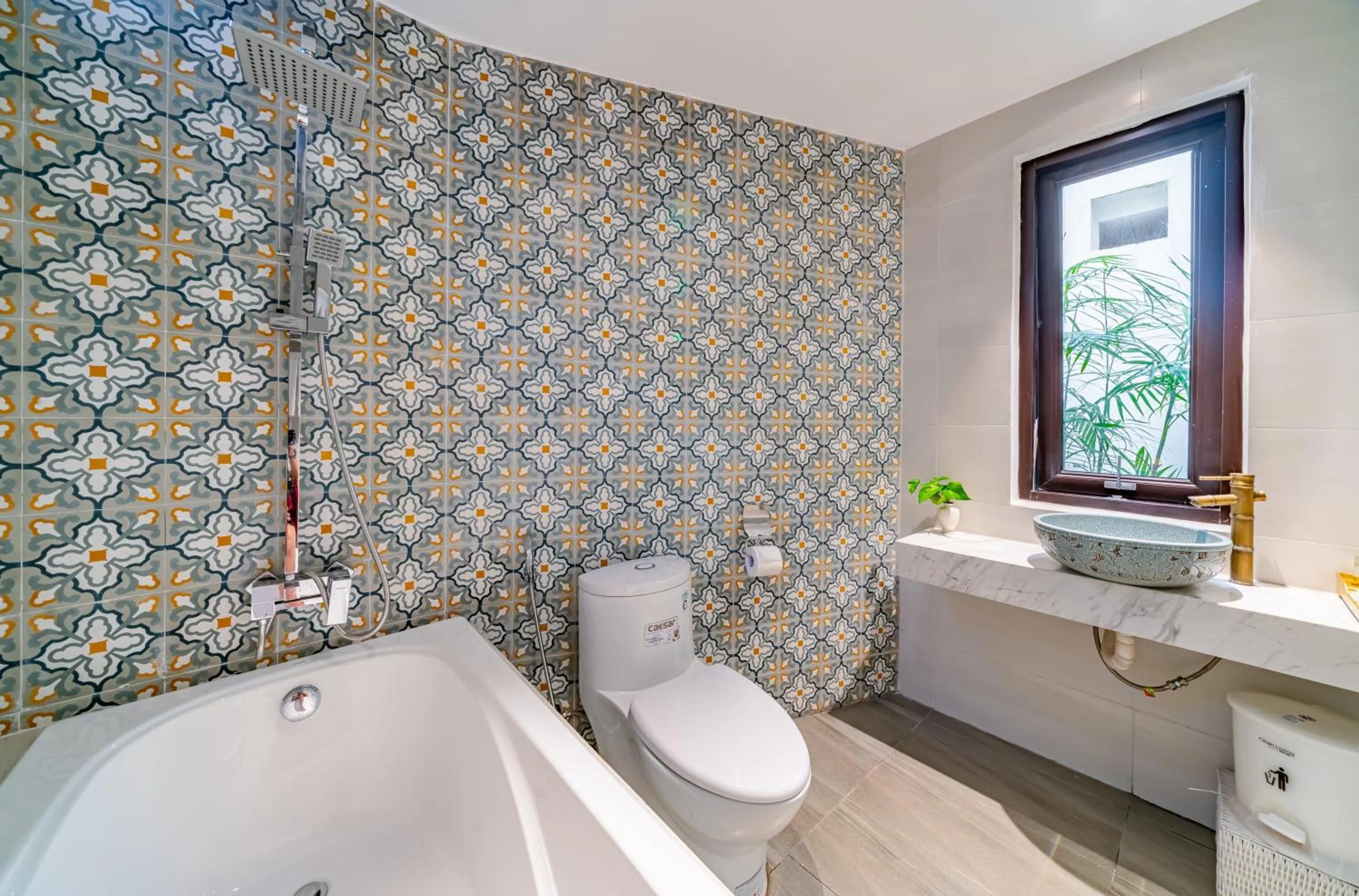 Toilet in Cani Beach House