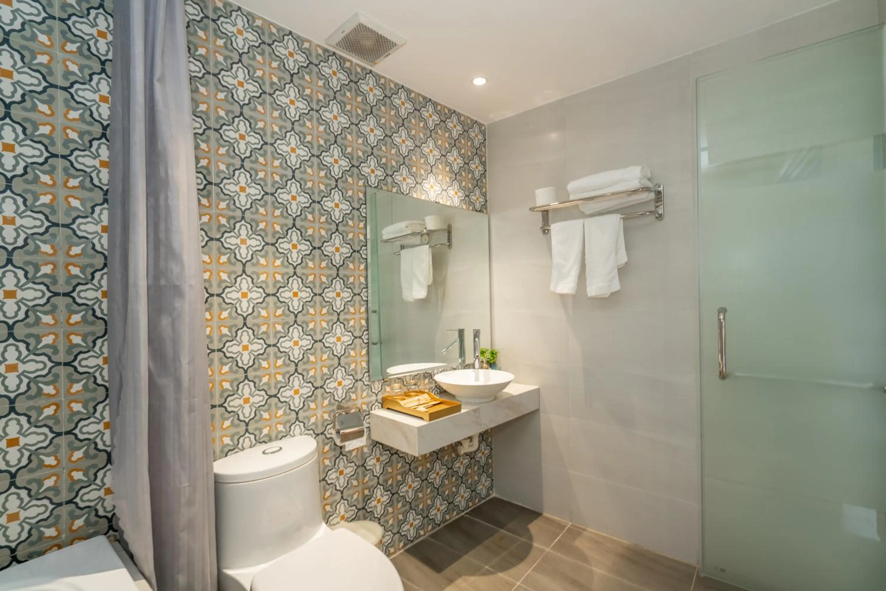 Shower in Cani Beach House