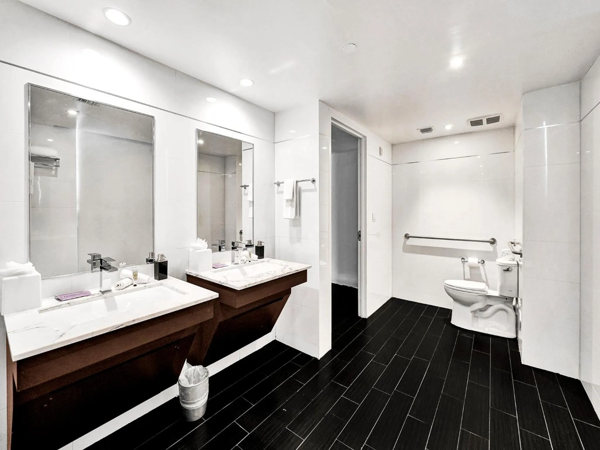 Toilet in The Fairwind Hotel