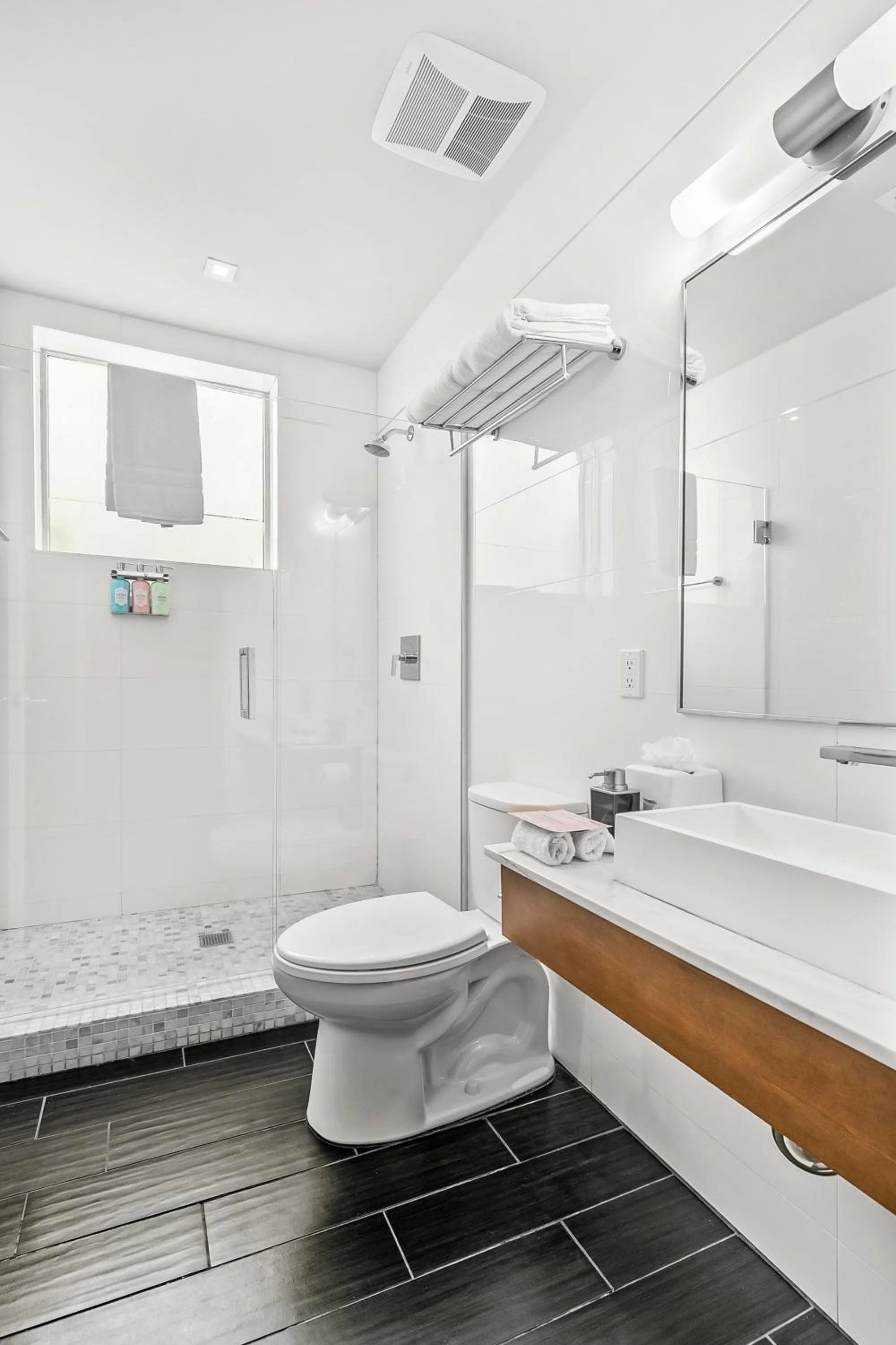 Shower in The Fairwind Hotel