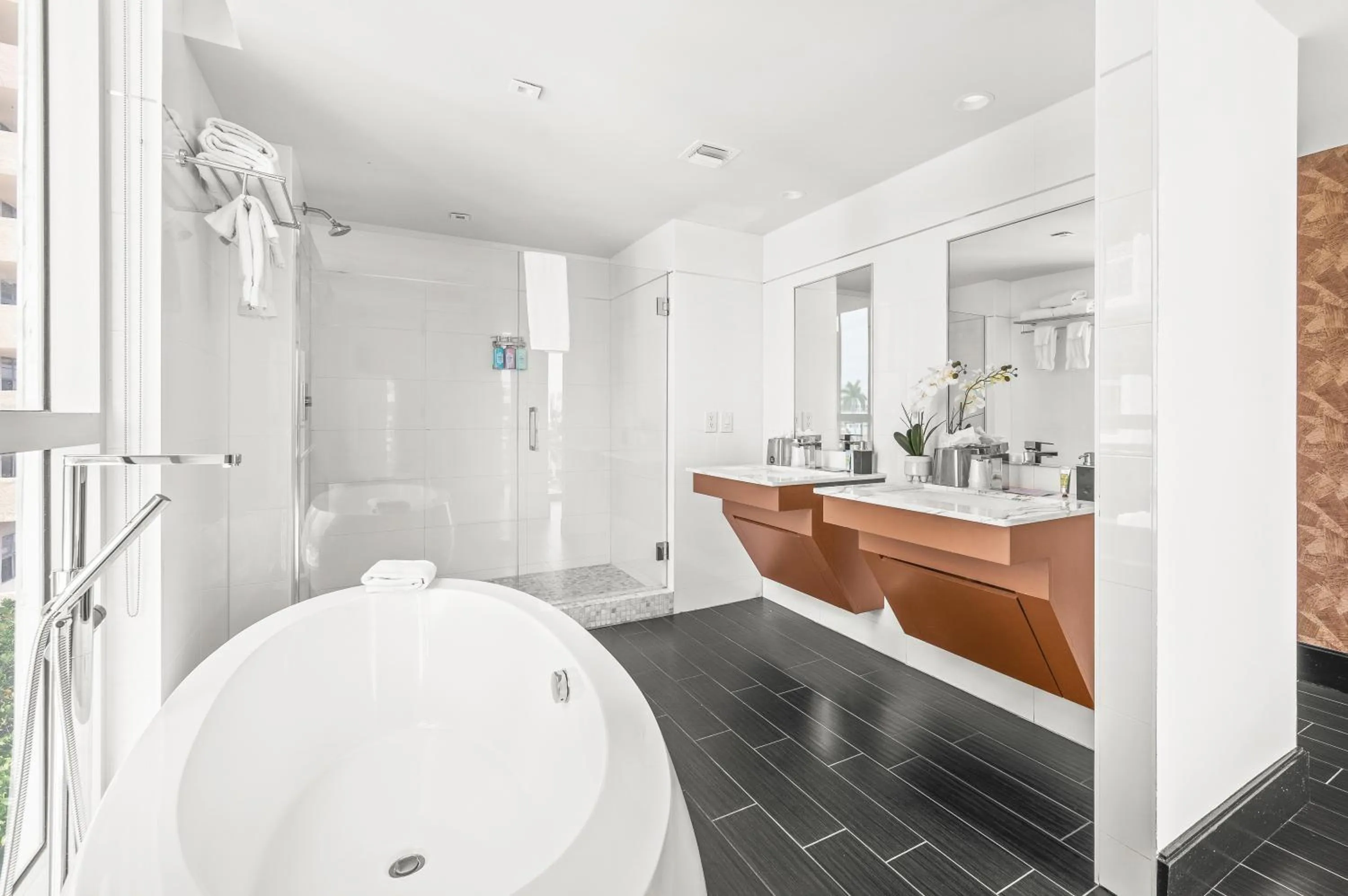 Shower in The Fairwind Hotel