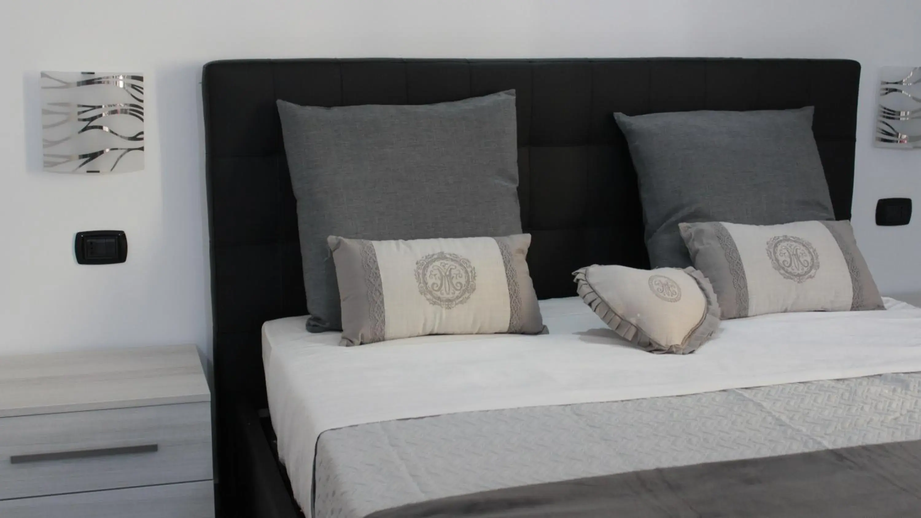 Double Room with Private Bathroom in B&B Napoli La Perla Double Room with Private Bathroom in B&B Napoli La Perla