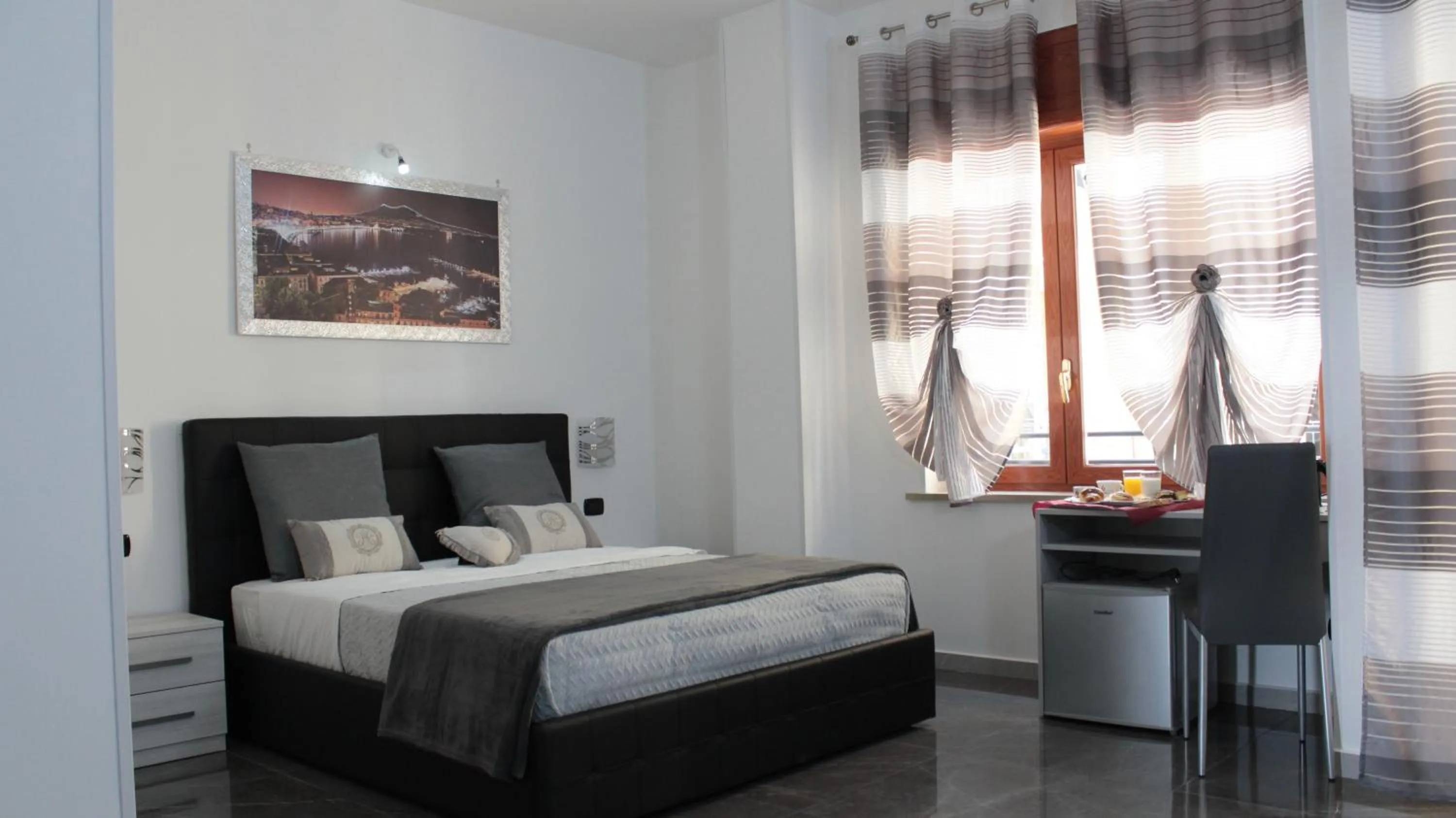 Bed in B&B Napoli La Perla