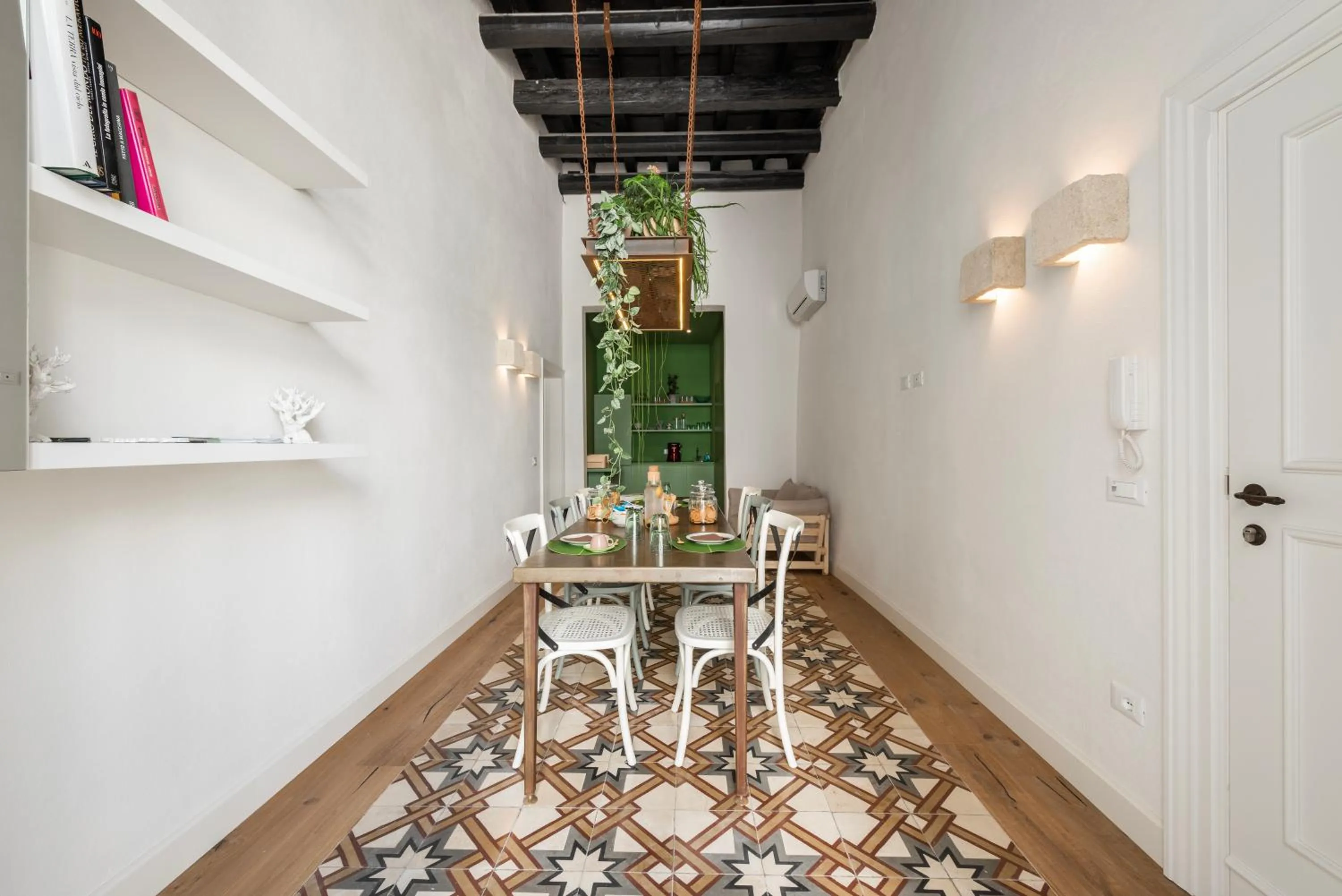 Communal lounge/ TV room in Orazio33 b&b