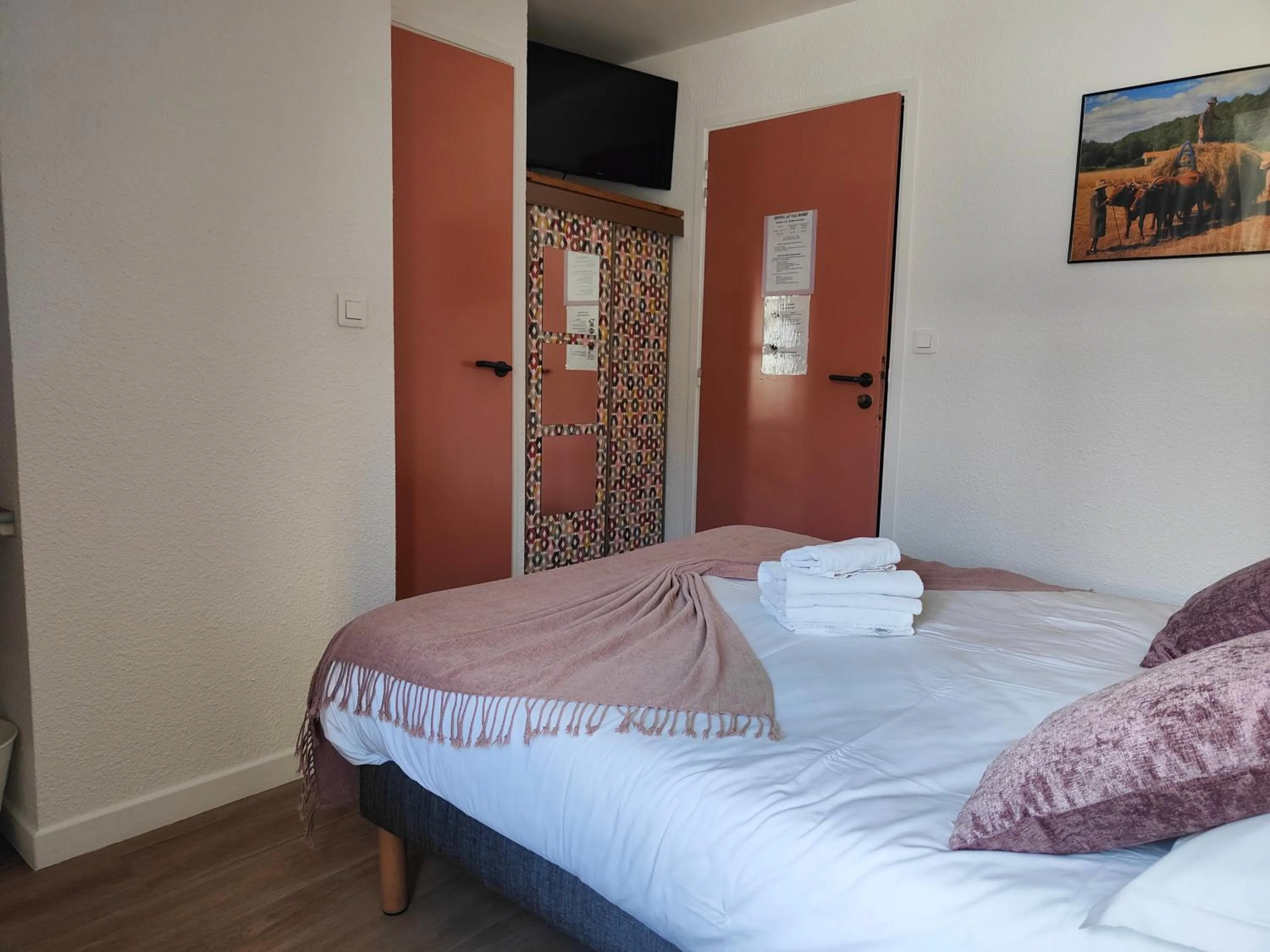 Bed in Hotel Au Val Doré