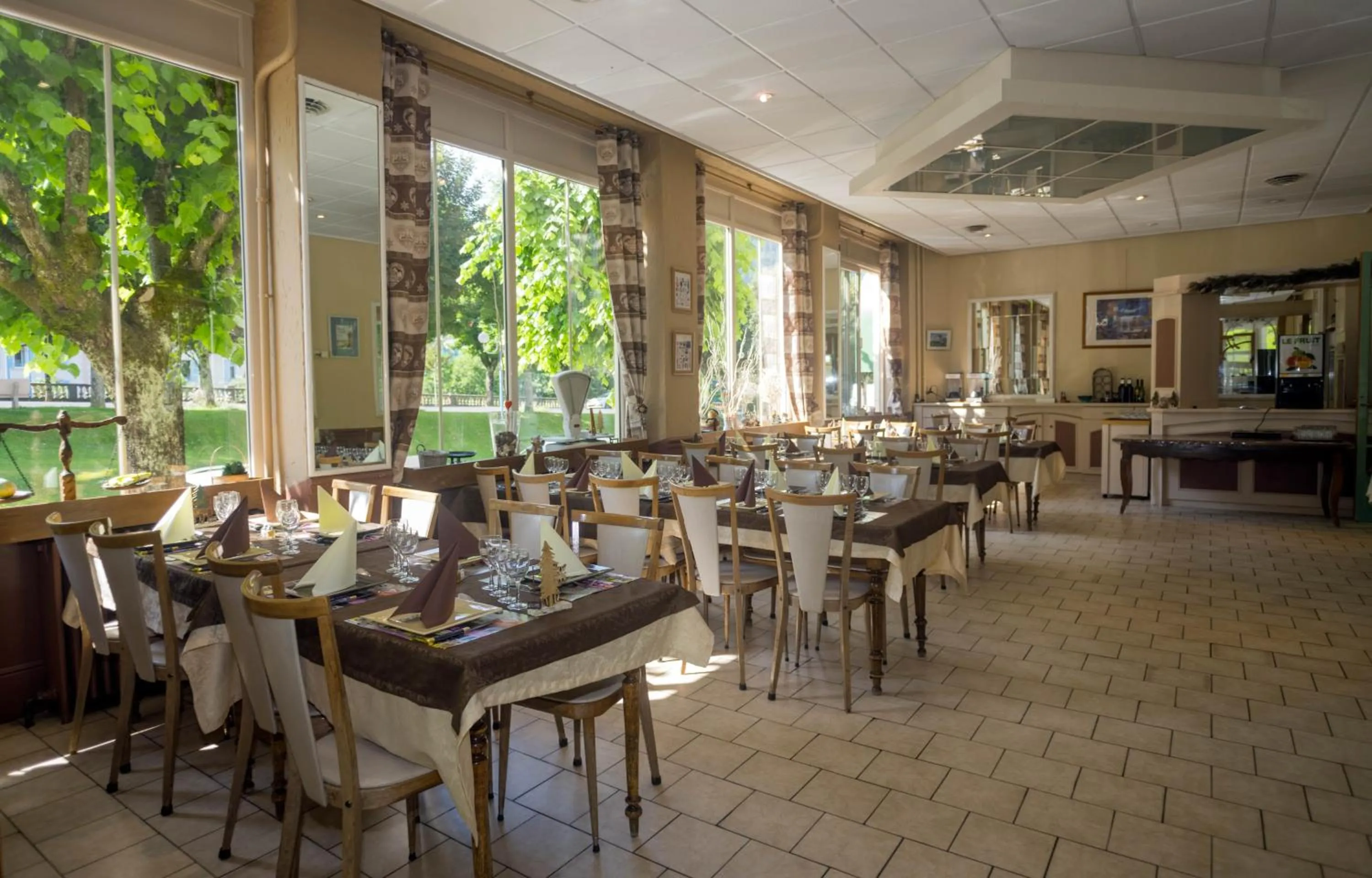 Restaurant/places to eat in Hotel Au Val Doré