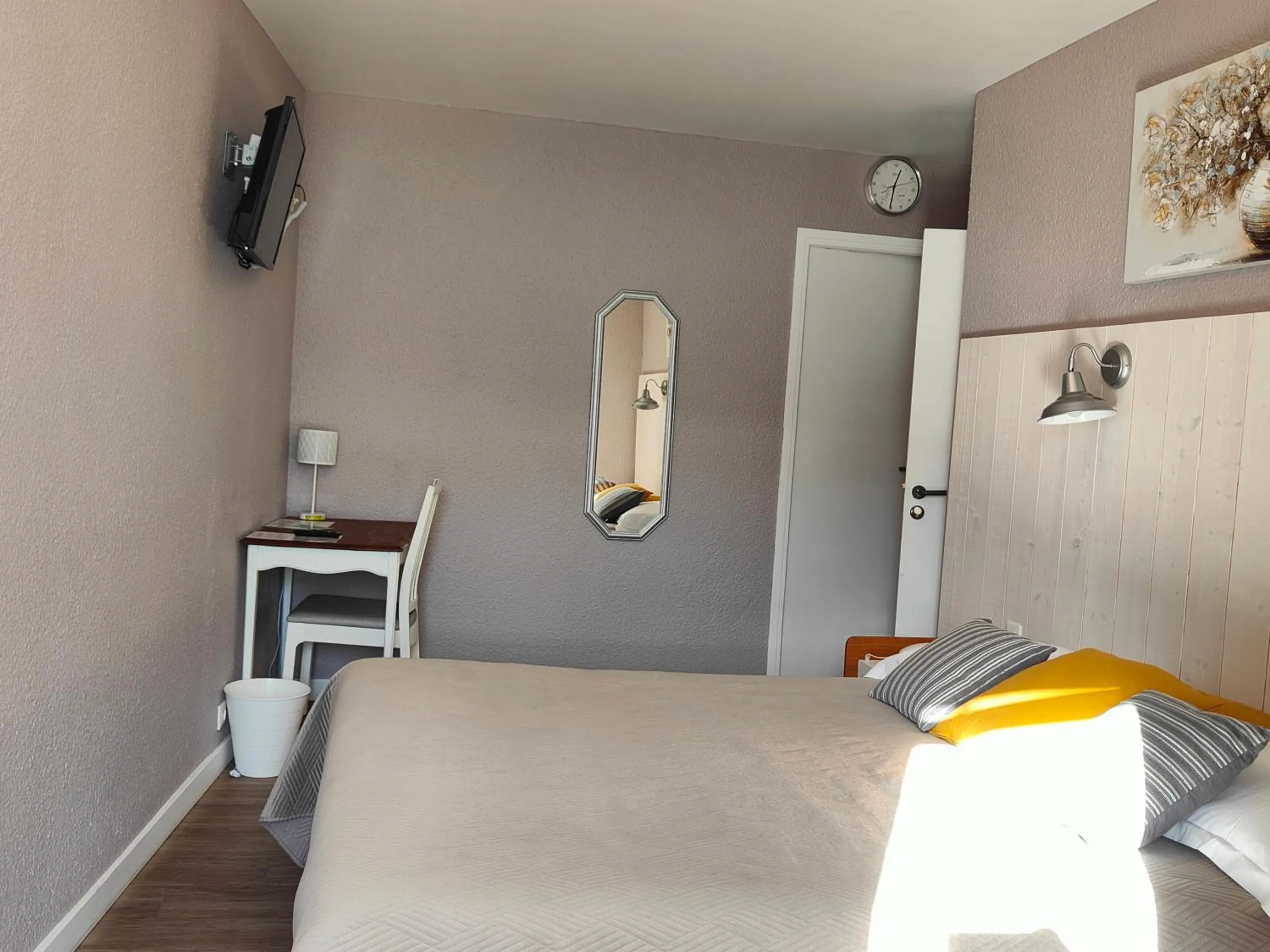 Bed in Hotel Au Val Doré