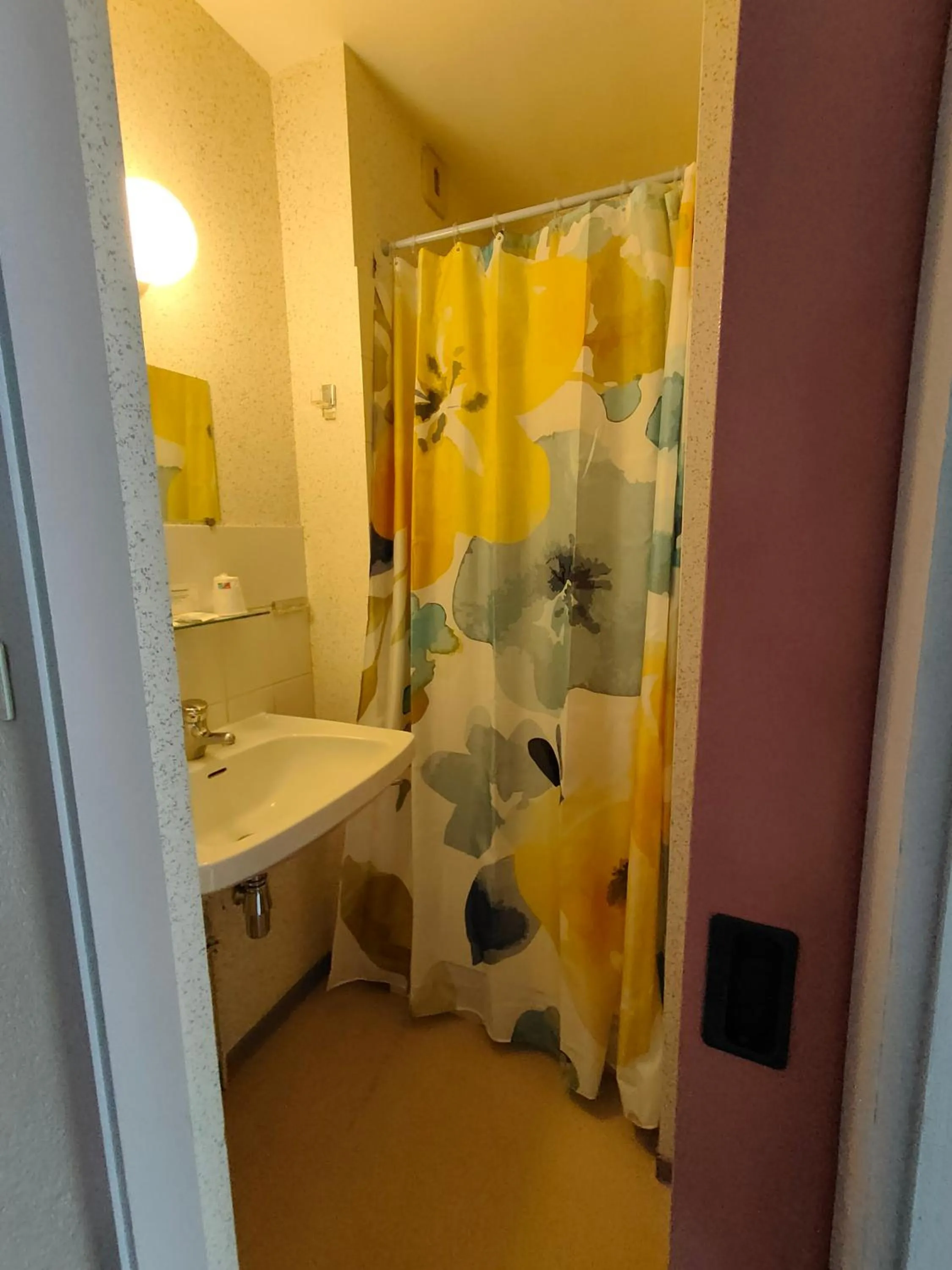 Bathroom in Hotel Au Val Doré