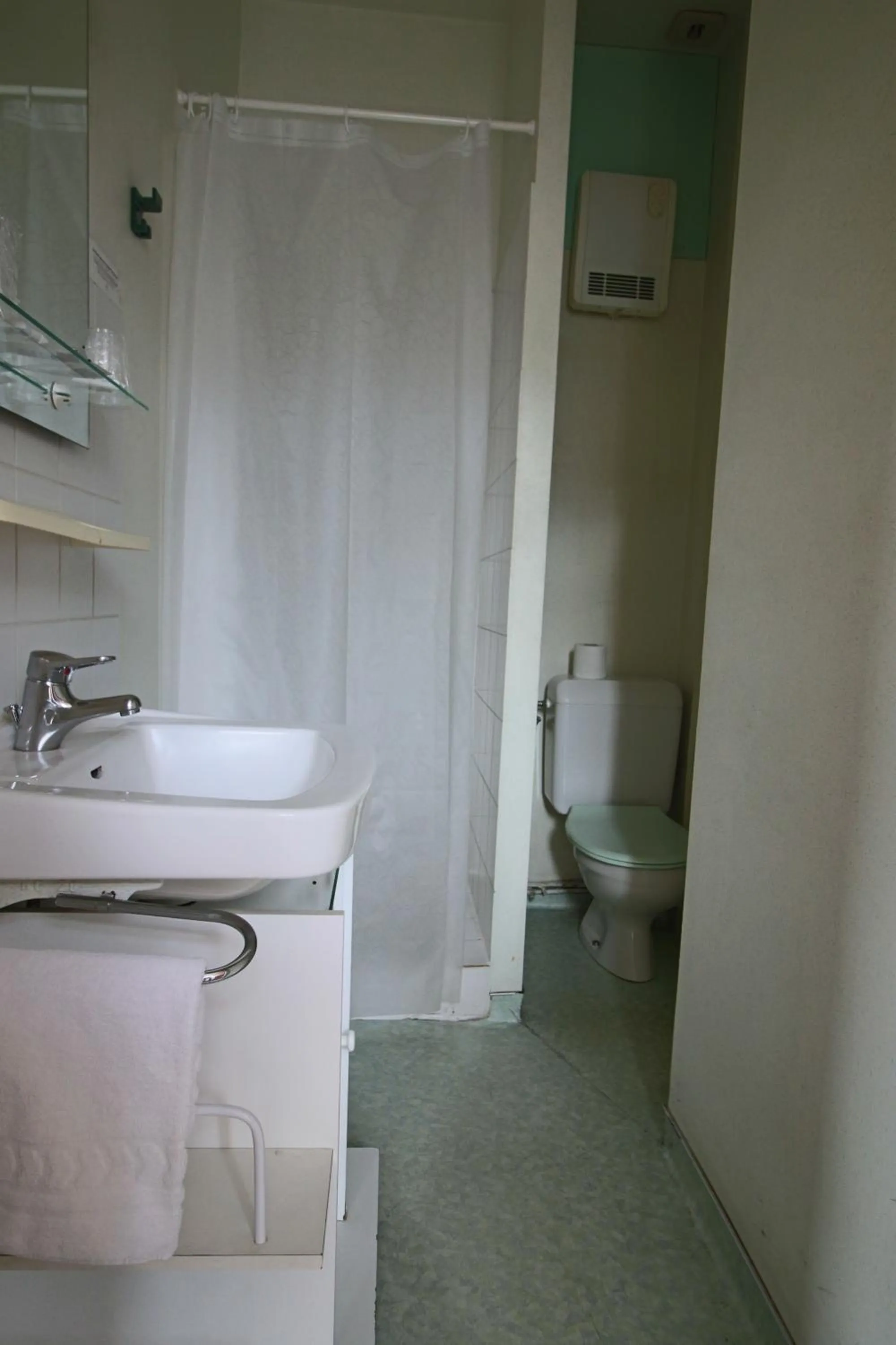 Bathroom in Hotel Au Val Doré