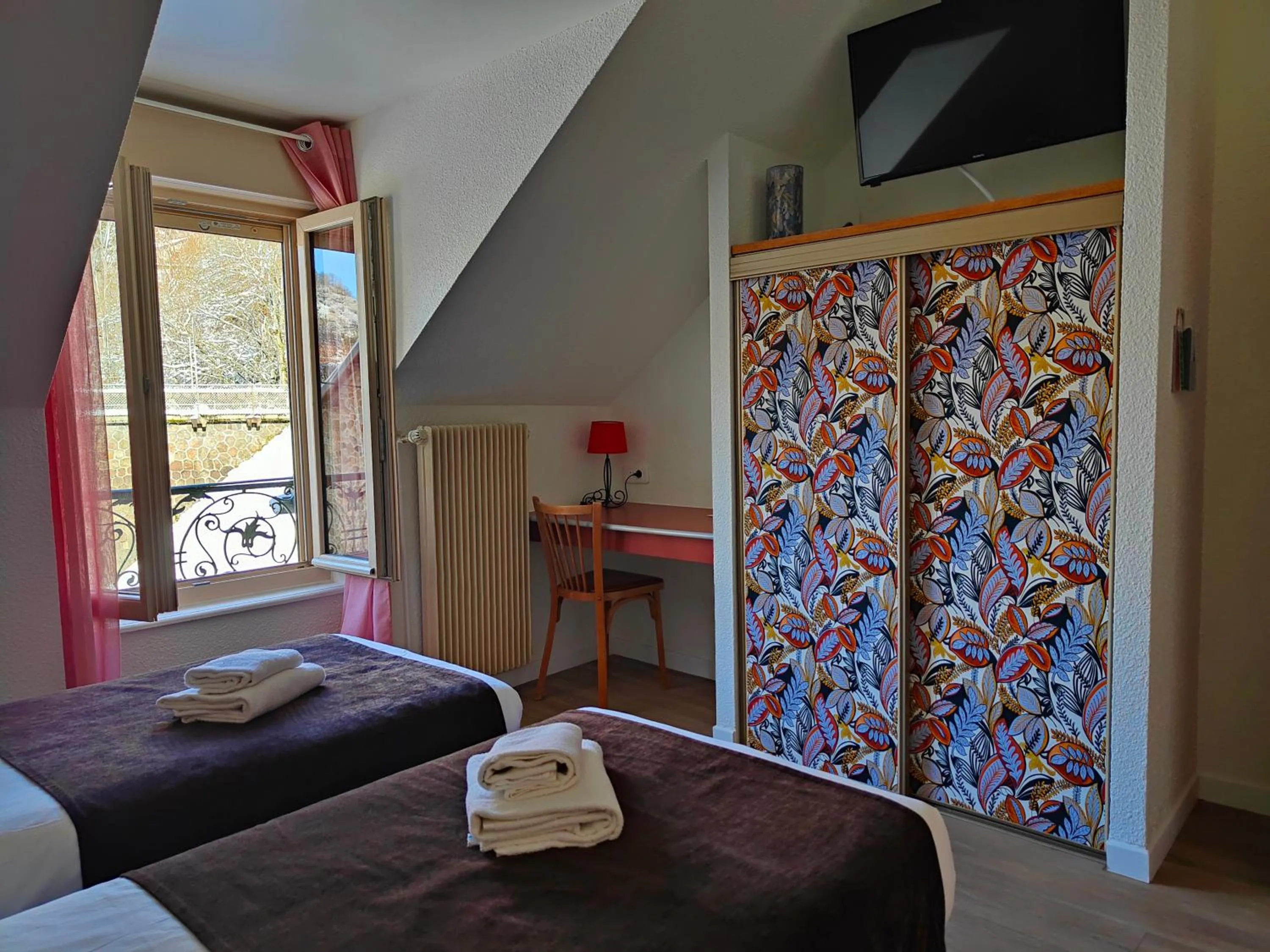 Bed in Hotel Au Val Doré