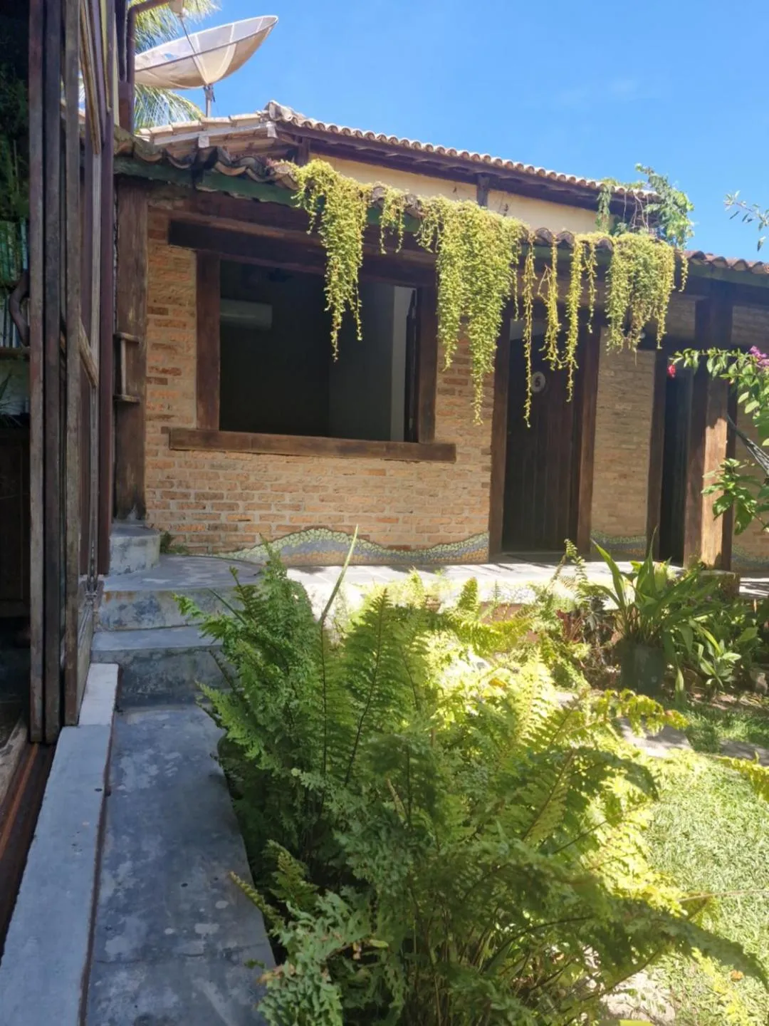 Spring in Pousada Bucaneiros