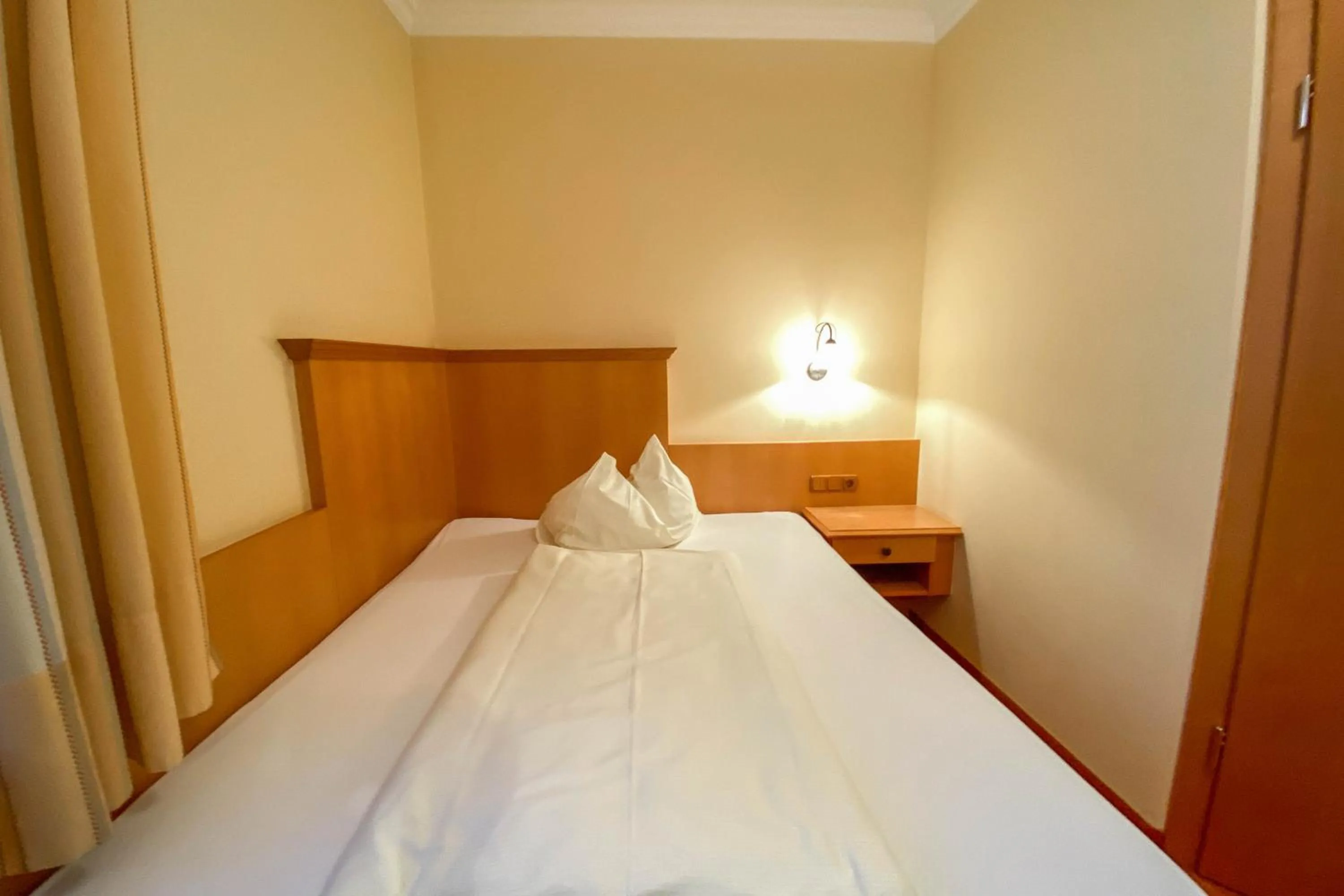 Bed in Landhotel Gasthof Bauböck